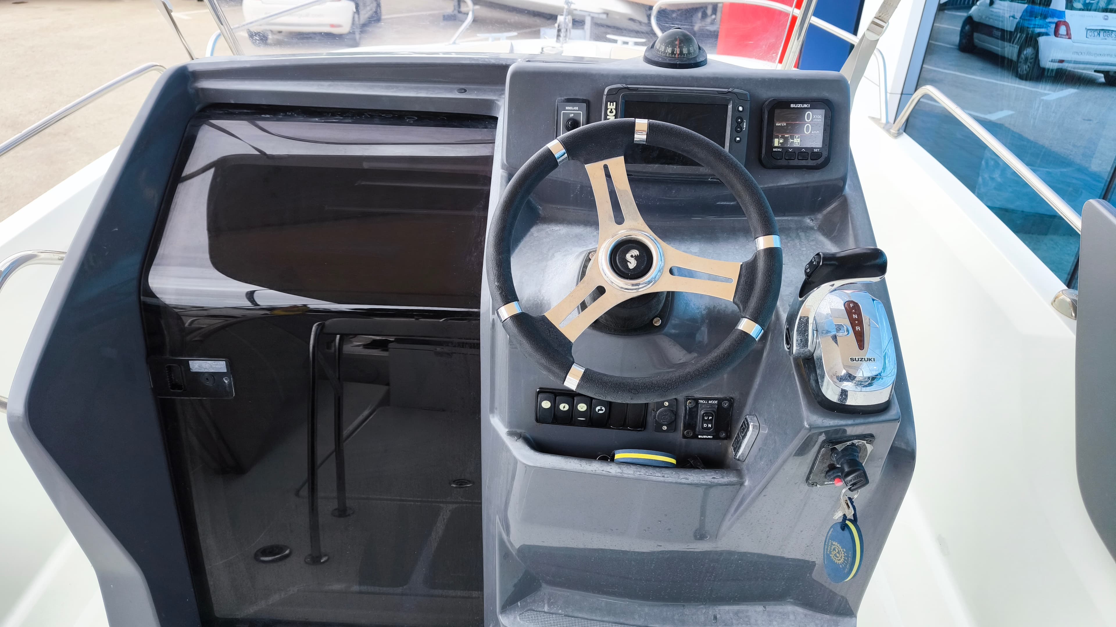 2017 Beneteau Flyer 6.6 SPACEdeck zum Verkauf in Teulada, ES Center Console 4