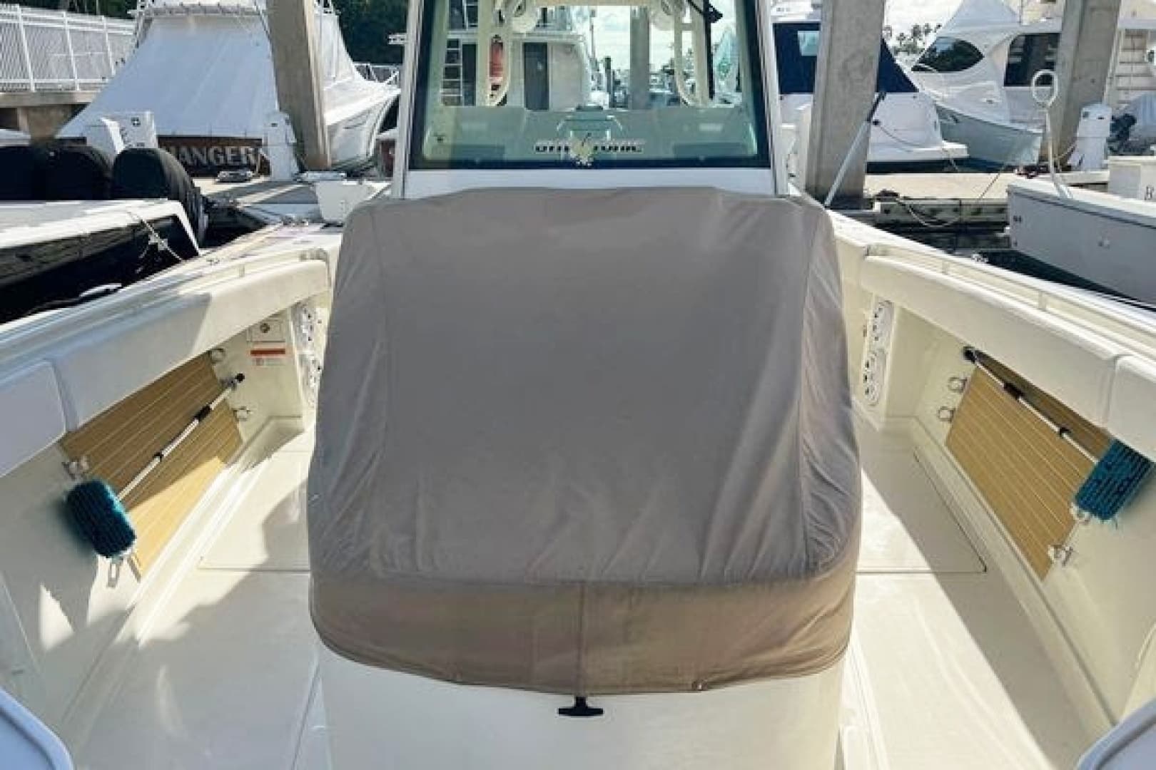 2018 HCB 39 Speciale for Sale in Miami, Florida Center Console 5