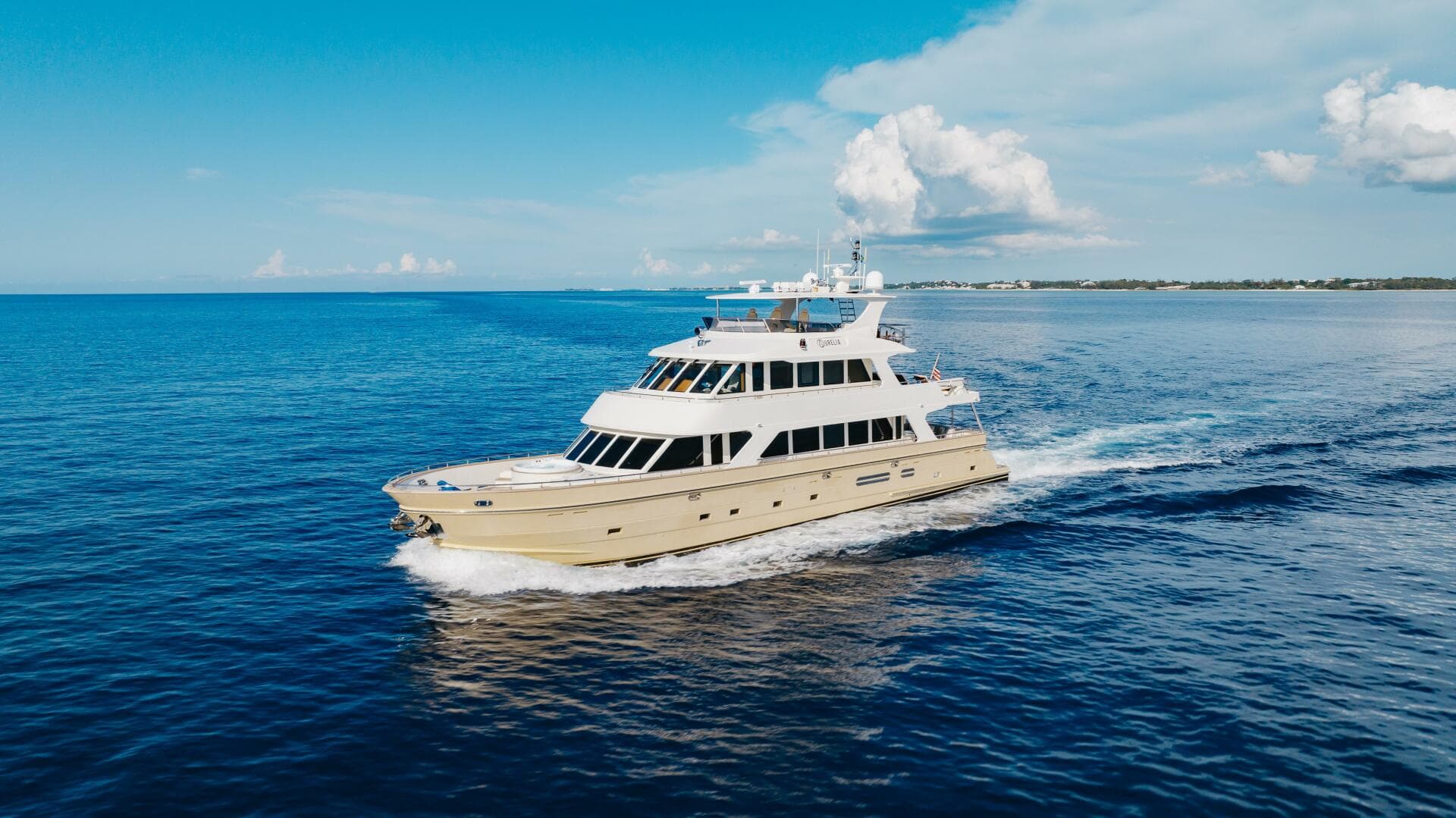 2007 President Yachts 87 Tri-Deck te koop in Fort Lauderdale, Florida Motor Yacht 3