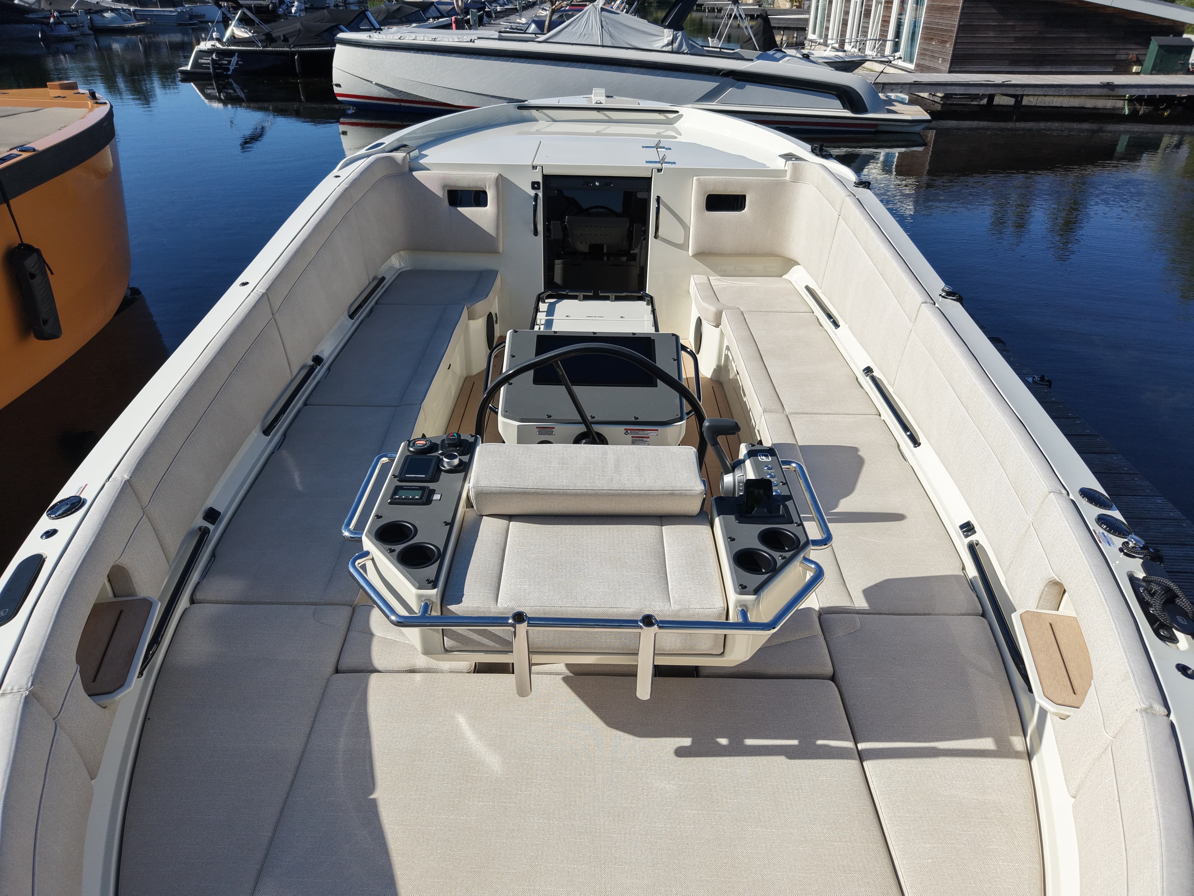 2027 Lowlander 851 Speedster Cabin for Sale in Loosdrecht, NL Day Boats 2