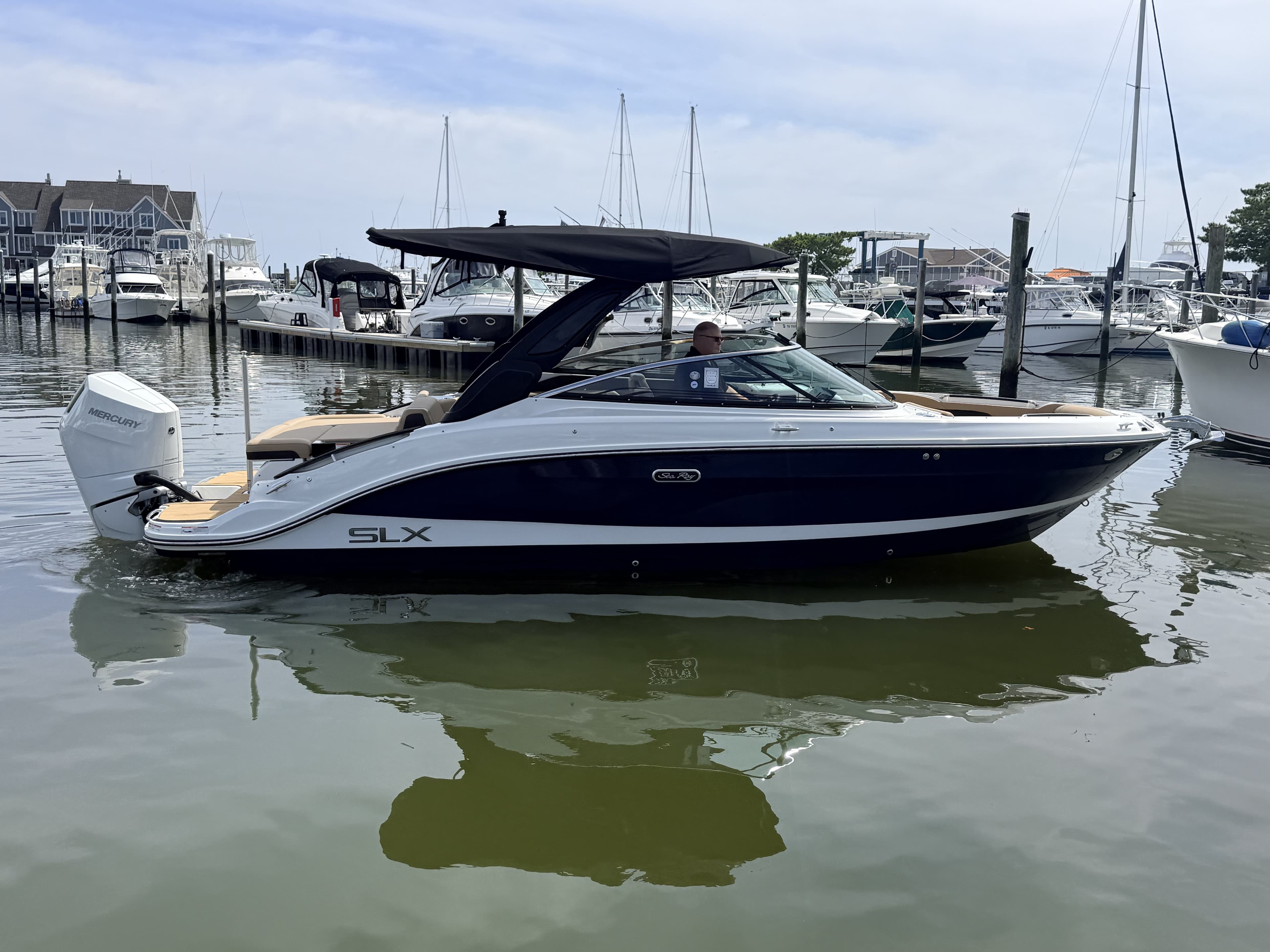 2027 Sea Ray SLX 260 Outboard in vendita a Somers Point, New Jersey Bowrider 2