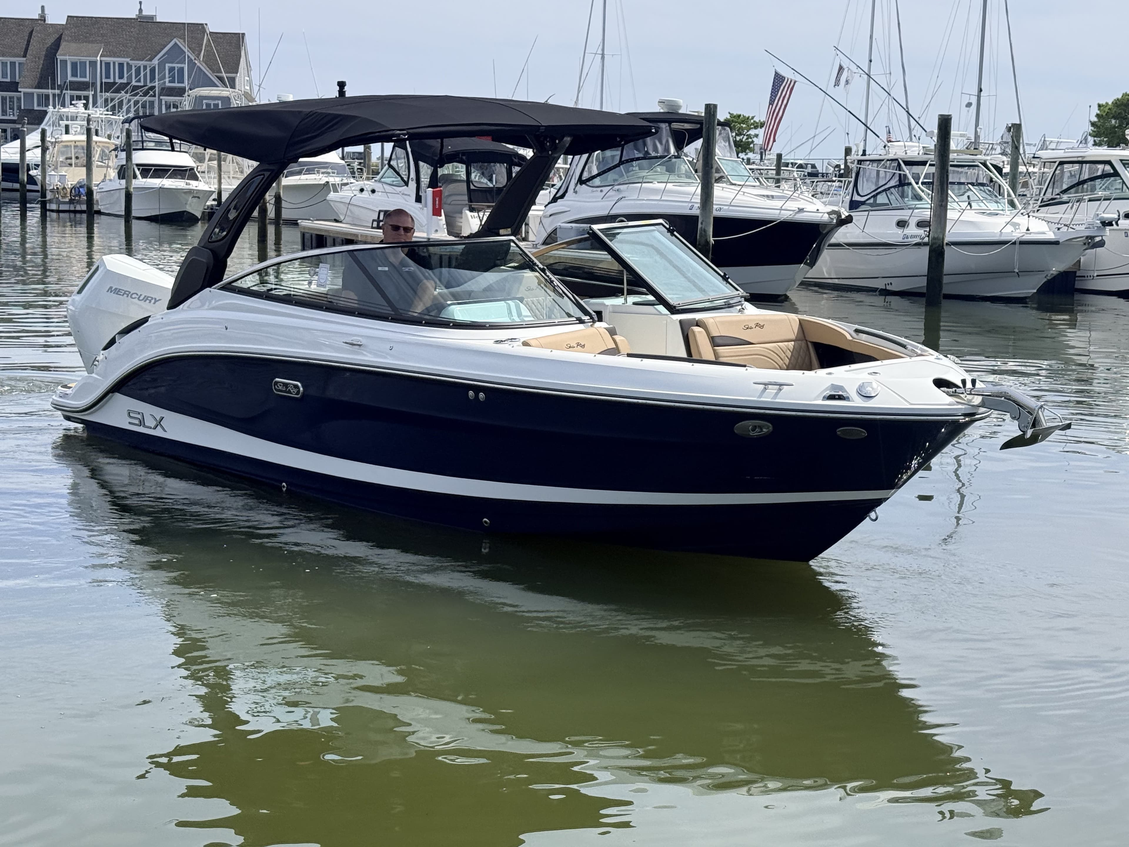 2027 Sea Ray SLX 260 Outboard in vendita a Somers Point, New Jersey Bowrider 5