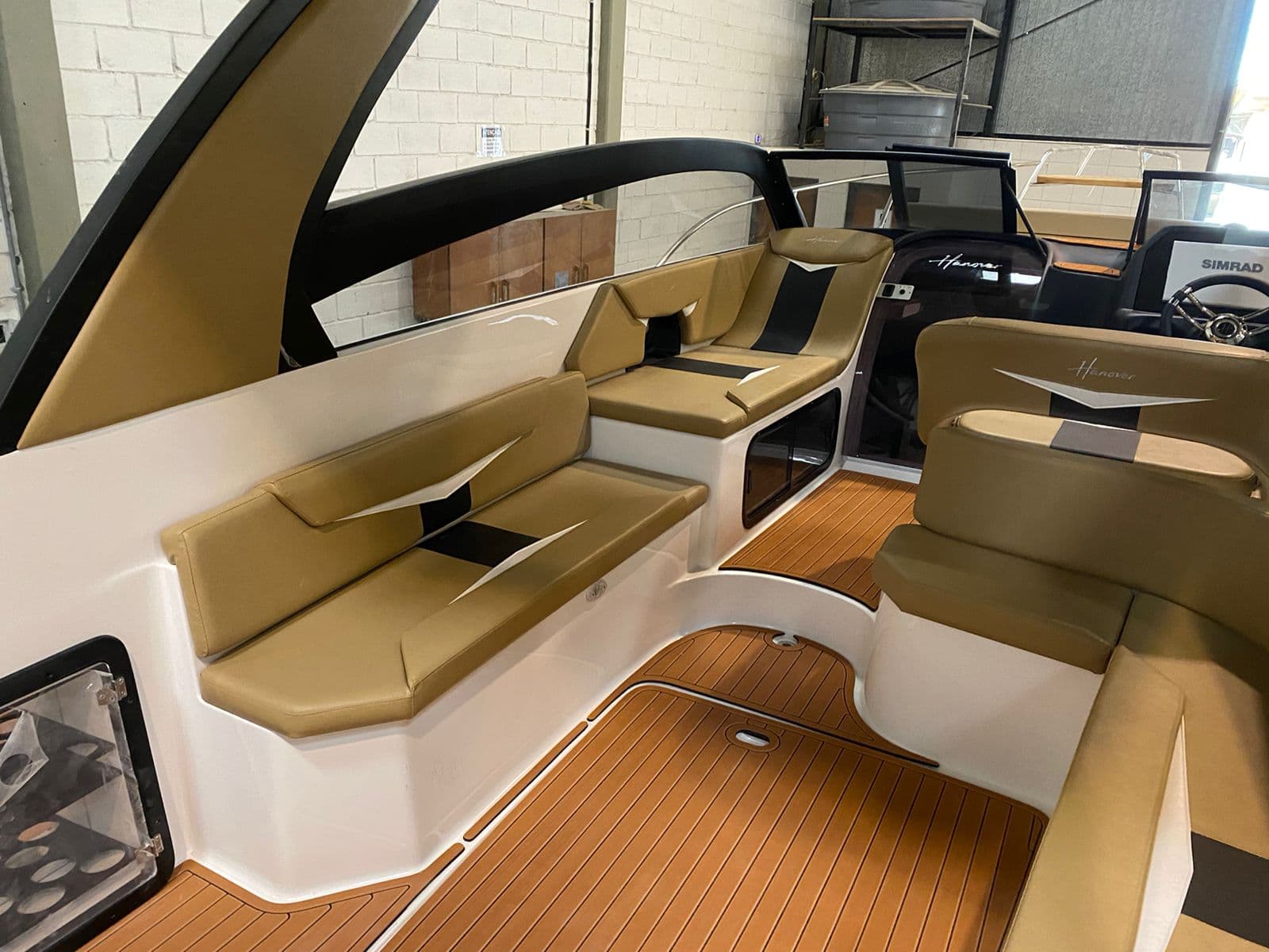 2026 Hanover Yachts 305 zum Verkauf in Fort Lauderdale, Florida Express Cruiser 4
