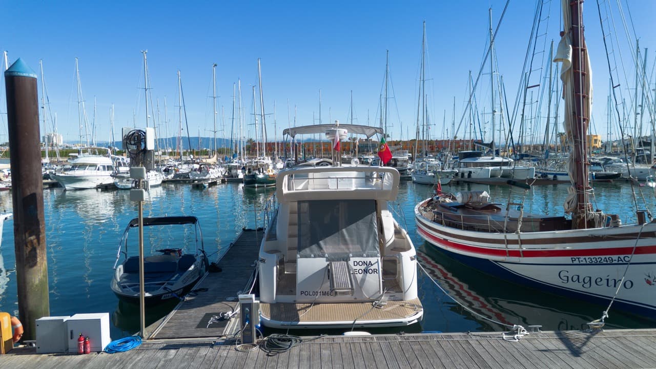 Azimut 46 te koop