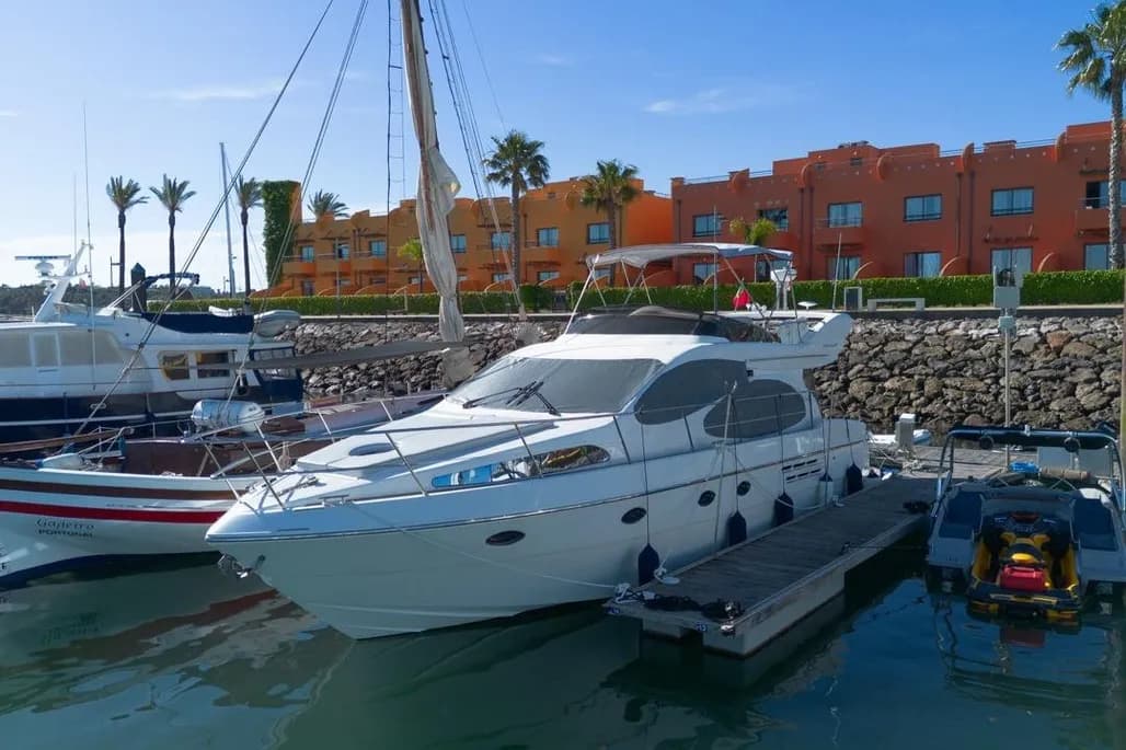 2007 Azimut 46 zum Verkauf in Portimão, PT Flybridge