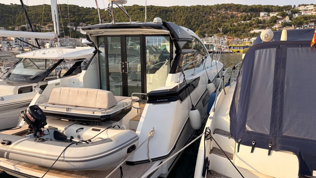2020 Beneteau GRAN TURISMO 46 for Sale in Viladamat, ES Day Boats