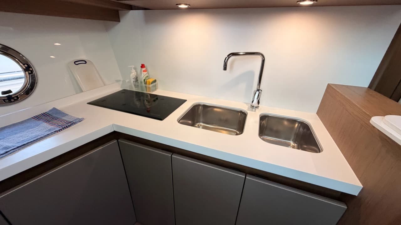2020 Beneteau GRAN TURISMO 46 zum Verkauf in Viladamat, ES Day Boats 5