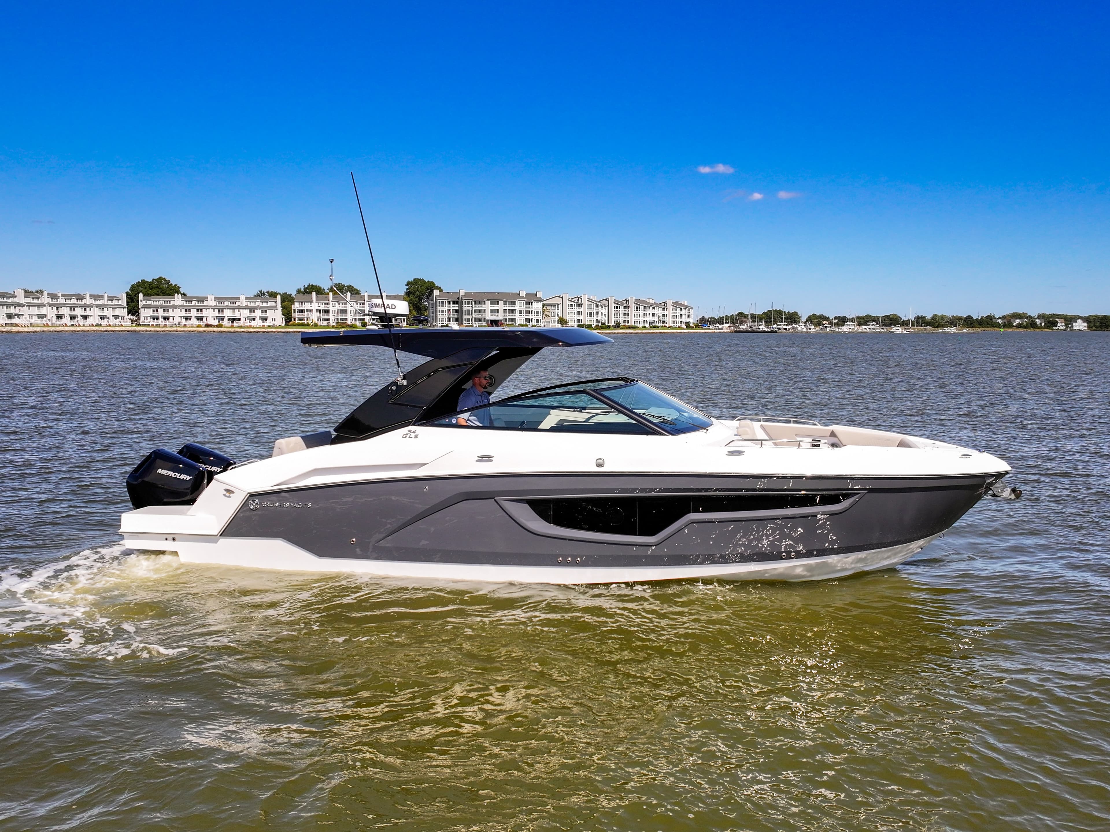2026 Cruisers Yachts 34 GLS OB for Sale in Grasonville, MD Sport Cruiser