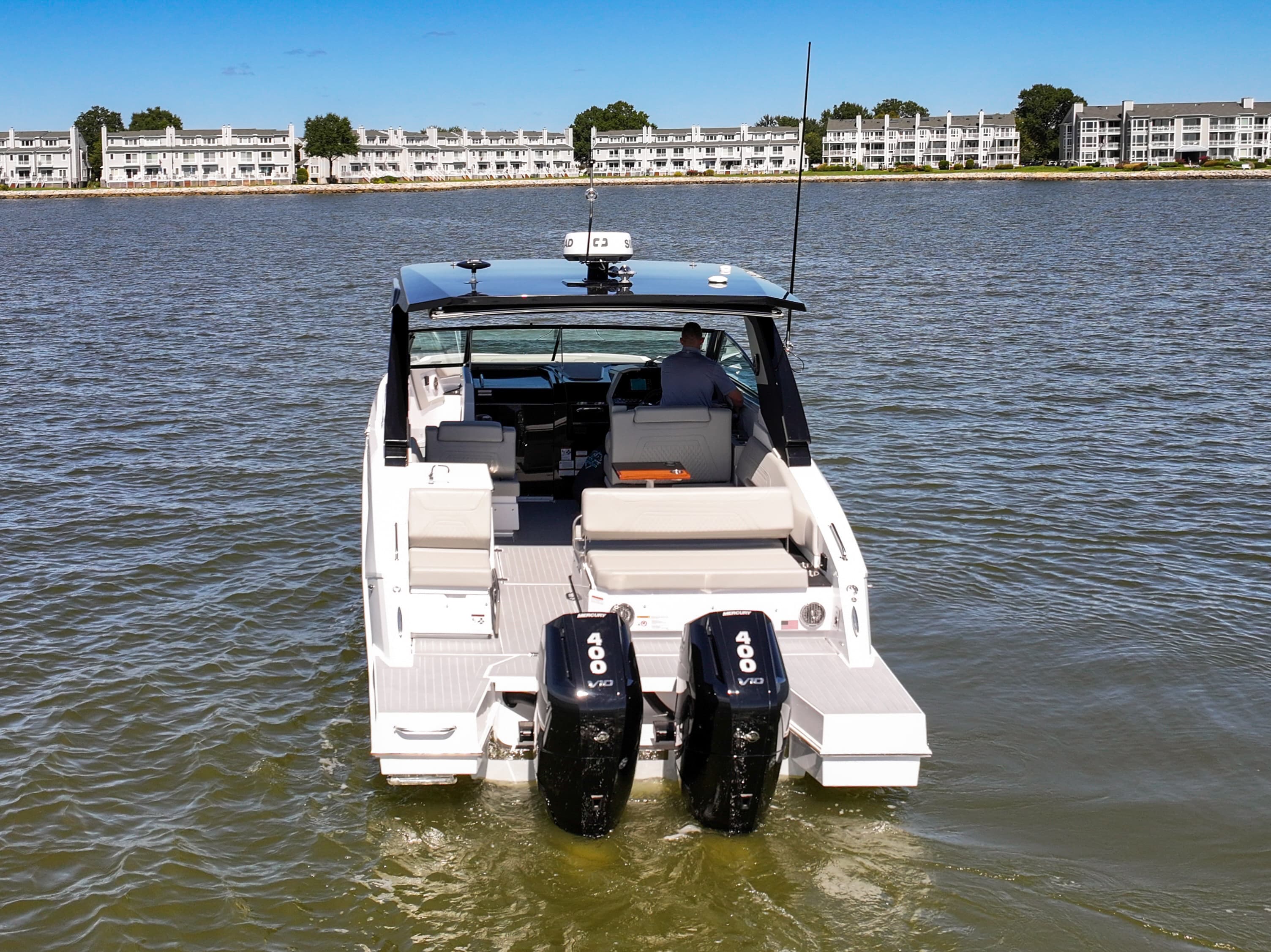 2026 Cruisers Yachts 34 GLS OB for Sale in Grasonville, MD Sport Cruiser 3