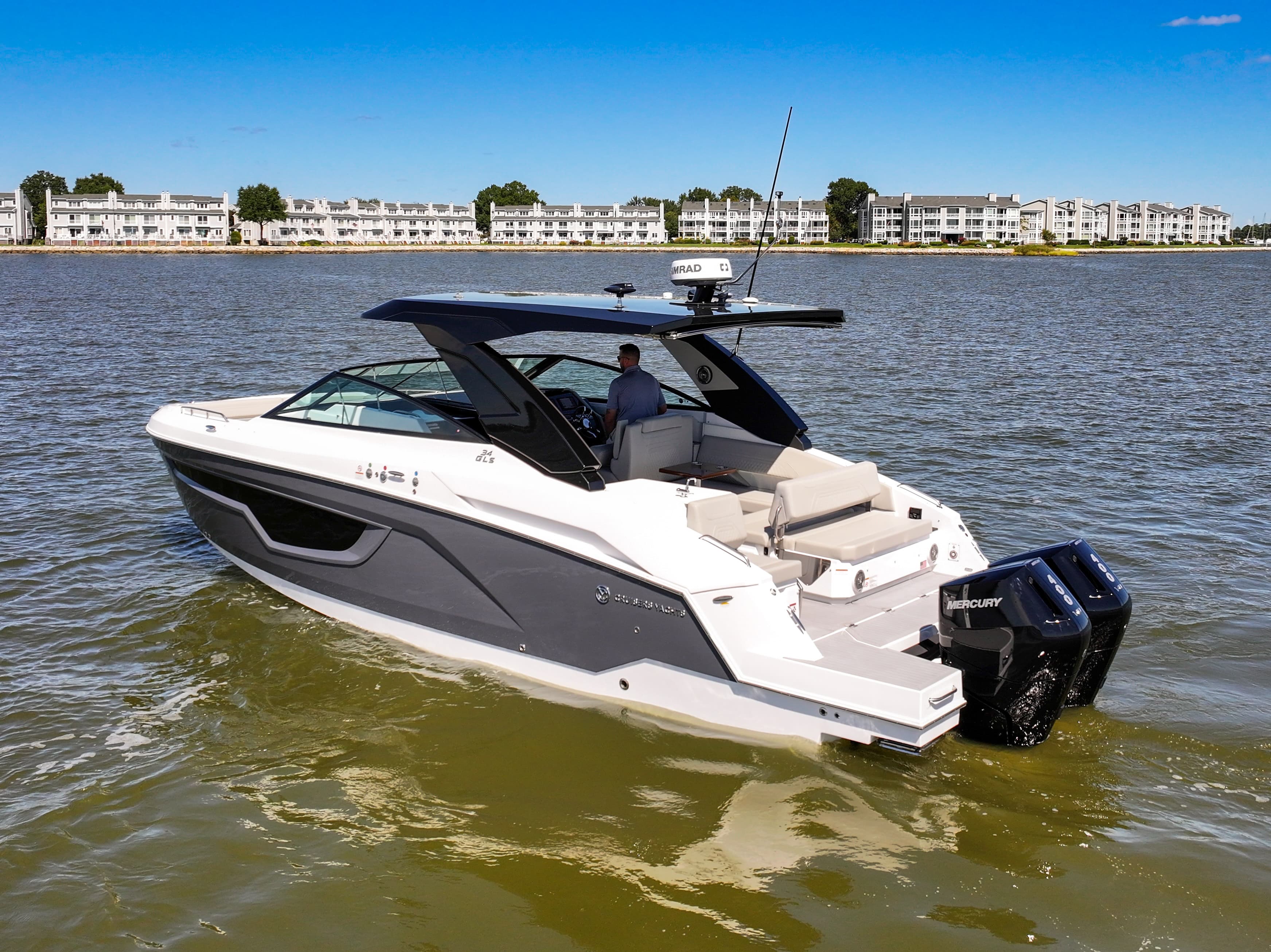 2026 Cruisers Yachts 34 GLS OB for Sale in Grasonville, MD Sport Cruiser 4