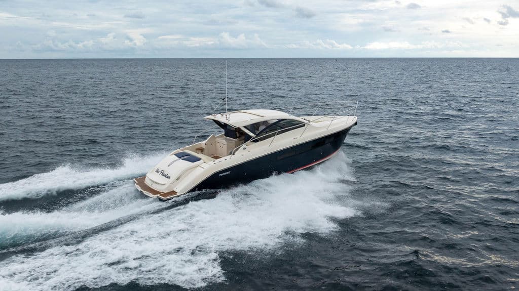 2013 Pursuit 365i Sport Coupe for Sale in Pompano Beach, FL Express Cruiser