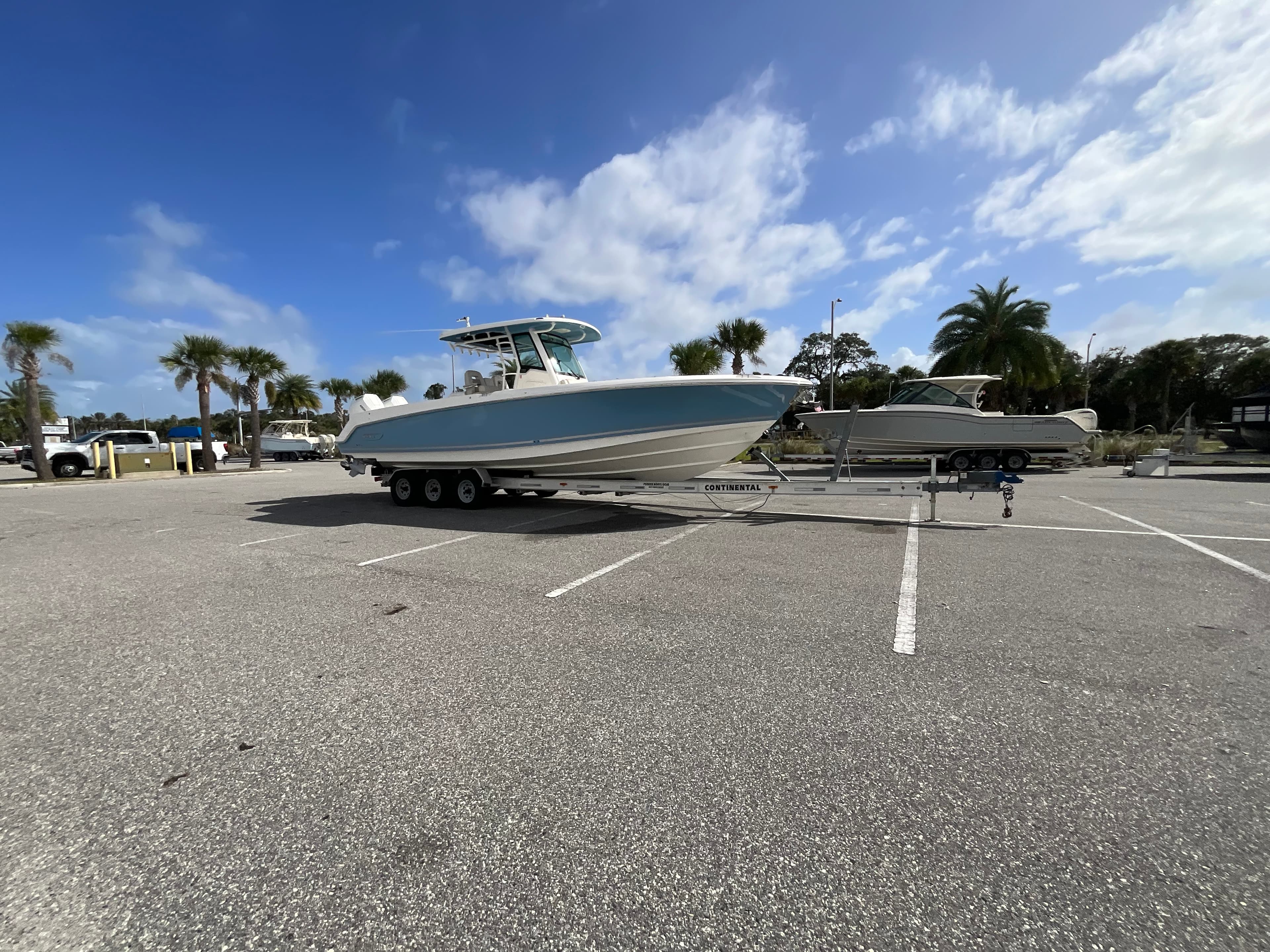 2026 Boston Whaler 330 Outrage zum Verkauf in Jacksonville Beach, Florida Center Console 3