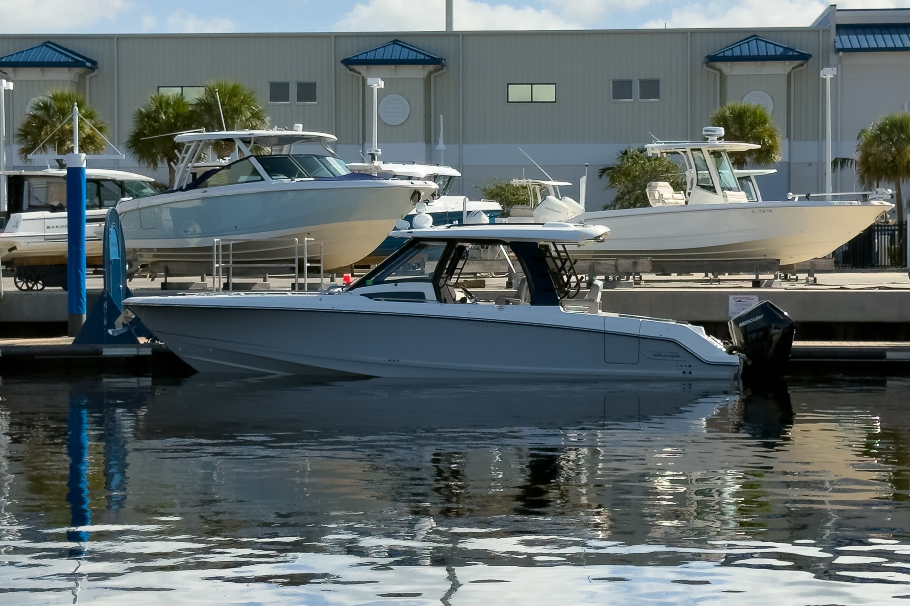 2025 Boston Whaler 350 Realm zum Verkauf in Fort Myers, FL Bowrider