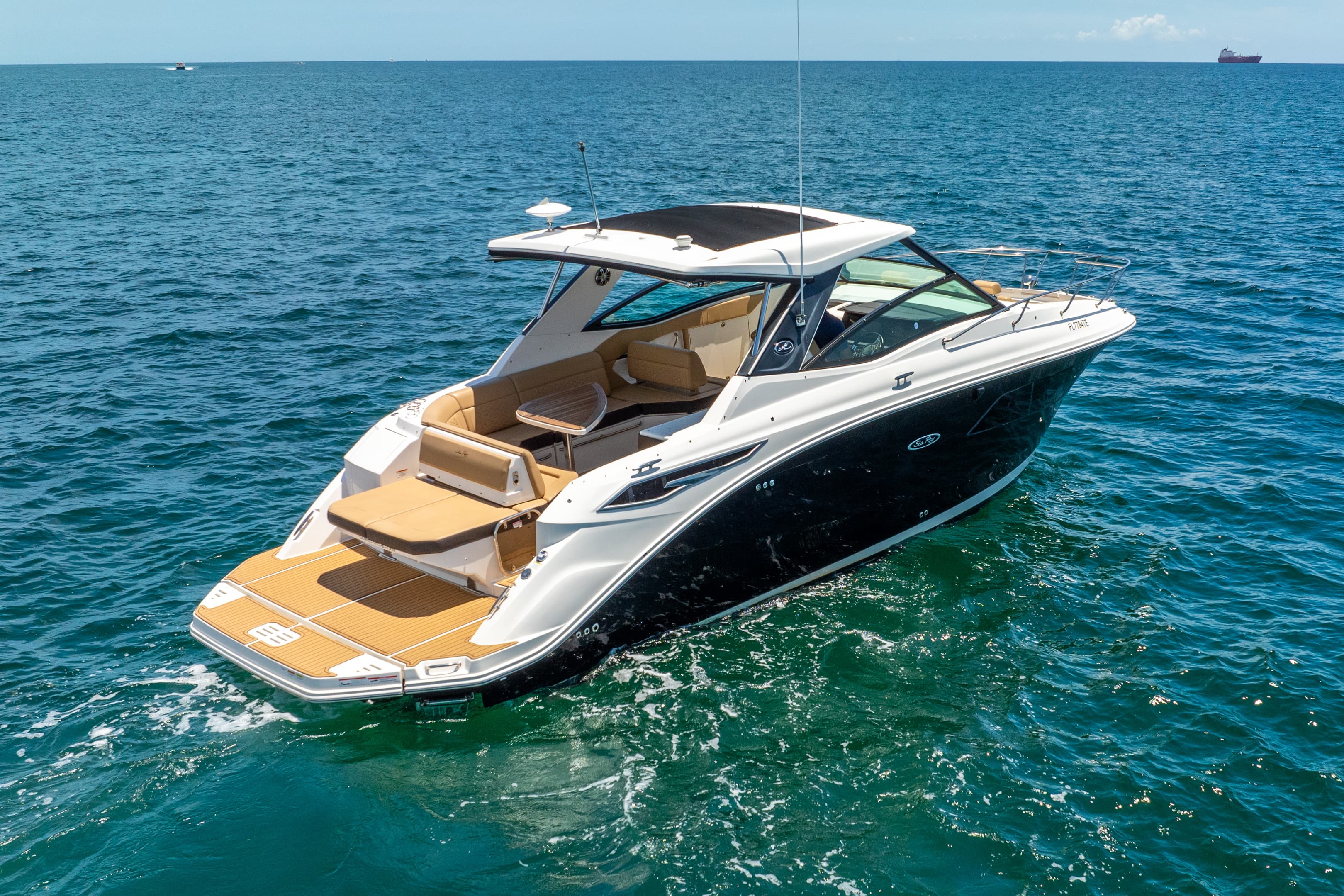 2020 Sea Ray Sundancer 320 for Sale in Plantation, Florida Express Cruiser 2