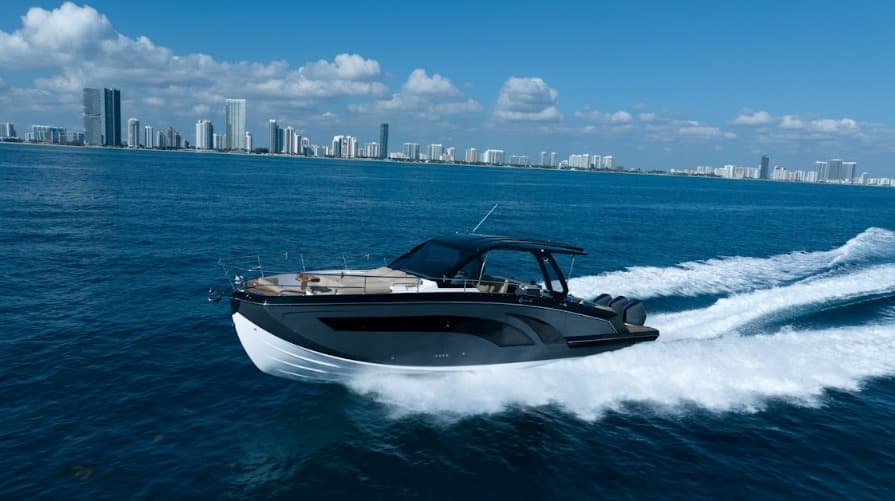 2027 Hanover Yachts 447 à vendre à East Hampton, New York Motor Yacht