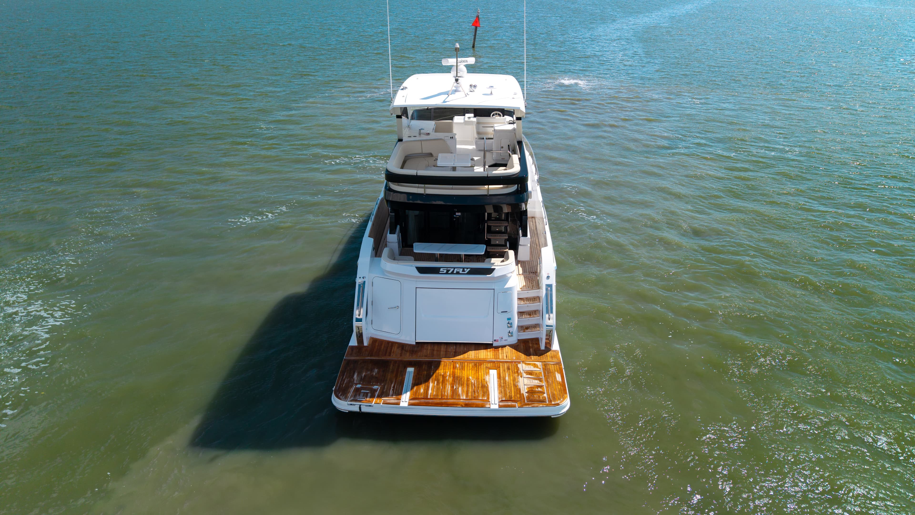2027 Cruisers Yachts 57 FLY zum Verkauf in Seabrook, TX Motor Yacht 4