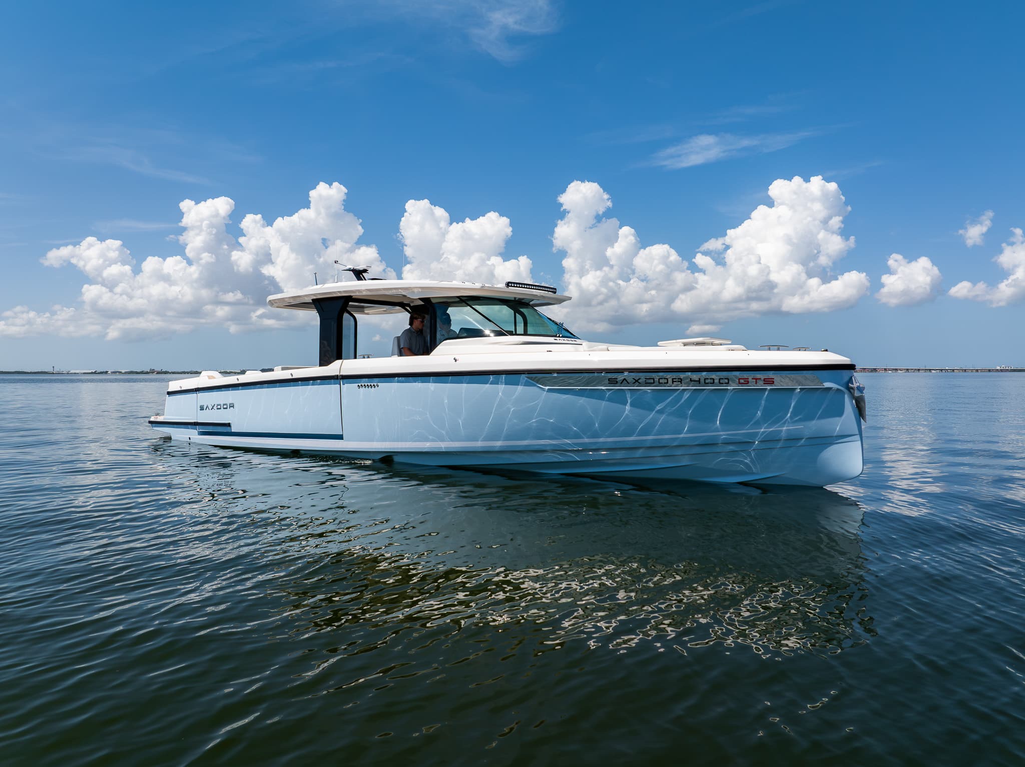 2027 Saxdor 400 GTS for Sale in Clearwater, Florida Center Console 5