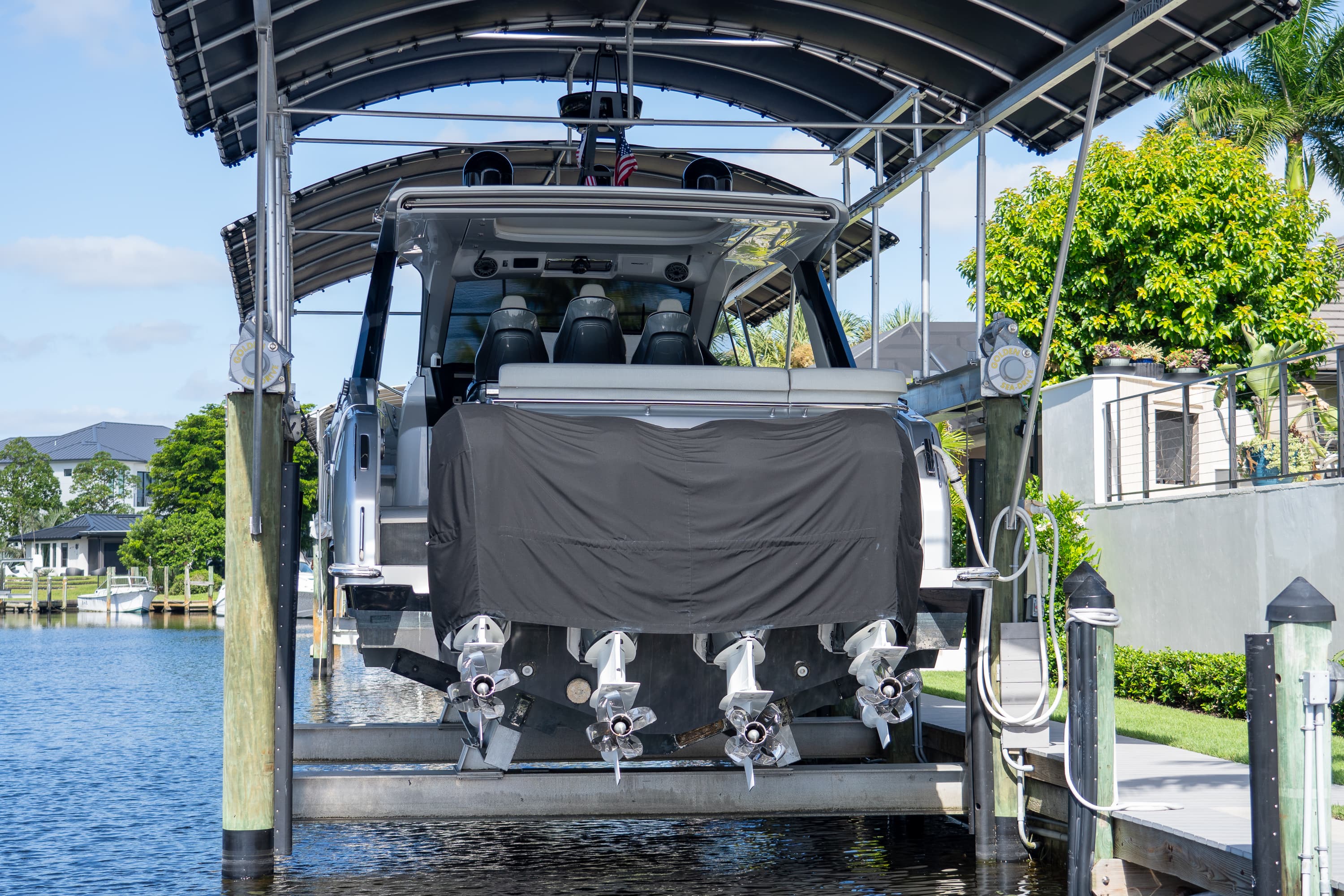 2022 Azimut Verve 47 zum Verkauf in Fort Myers, FL Express Cruiser 4
