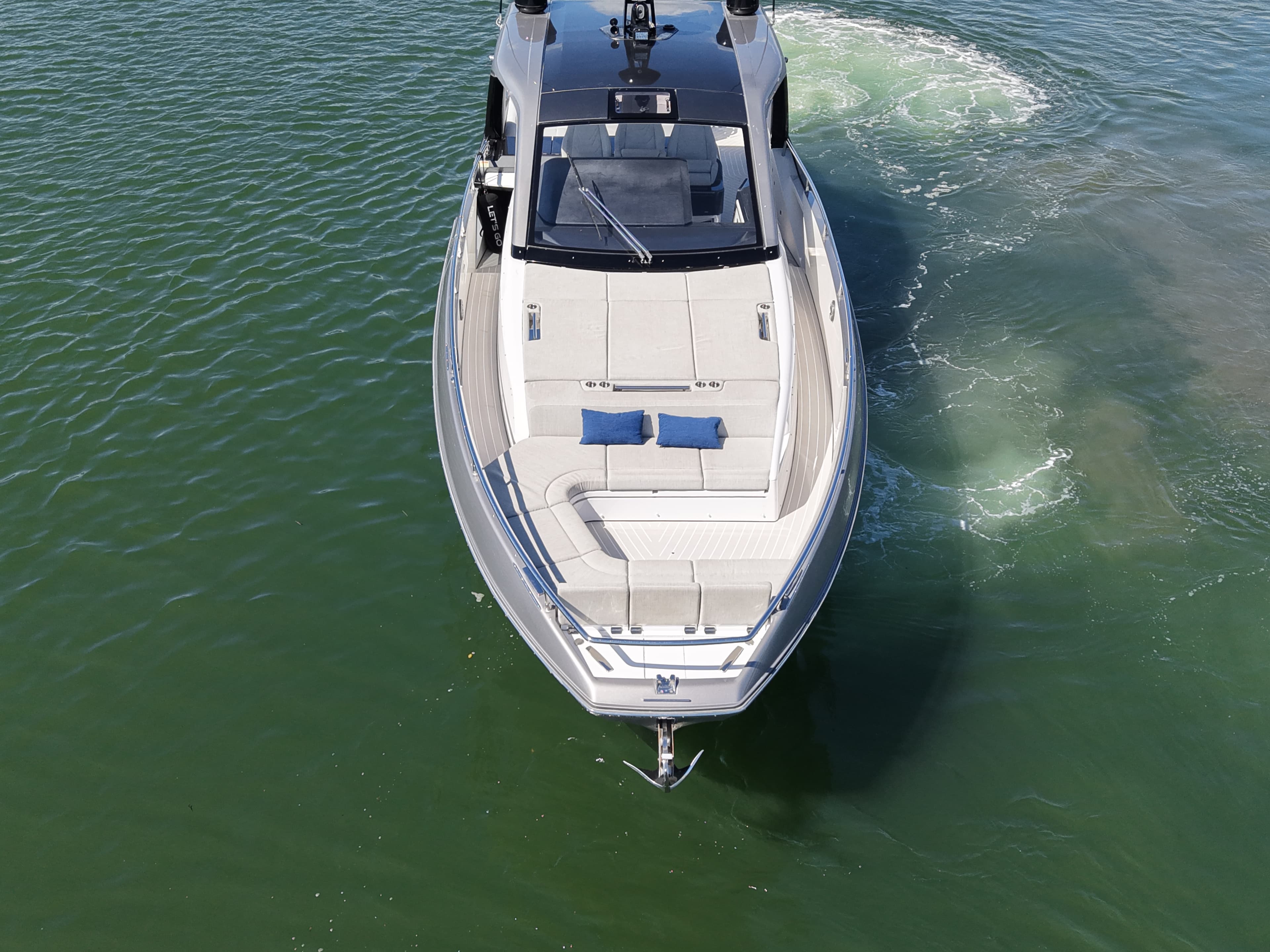 2023 Azimut Verve 47 zum Verkauf in Riverside, CT Express Cruiser 5