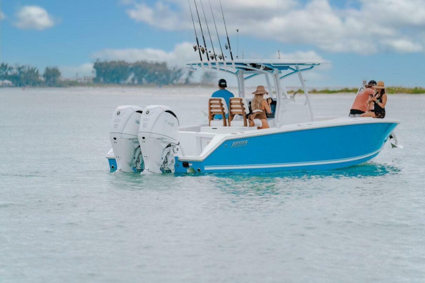 2027 Jupiter 30 in vendita a Dartmouth, Massachusetts Center Console 2