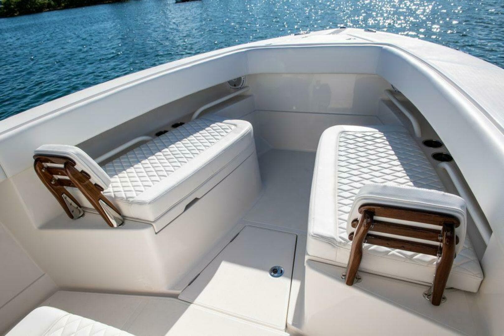 2027 Jupiter 30 for Sale in Dartmouth, Massachusetts Center Console 3