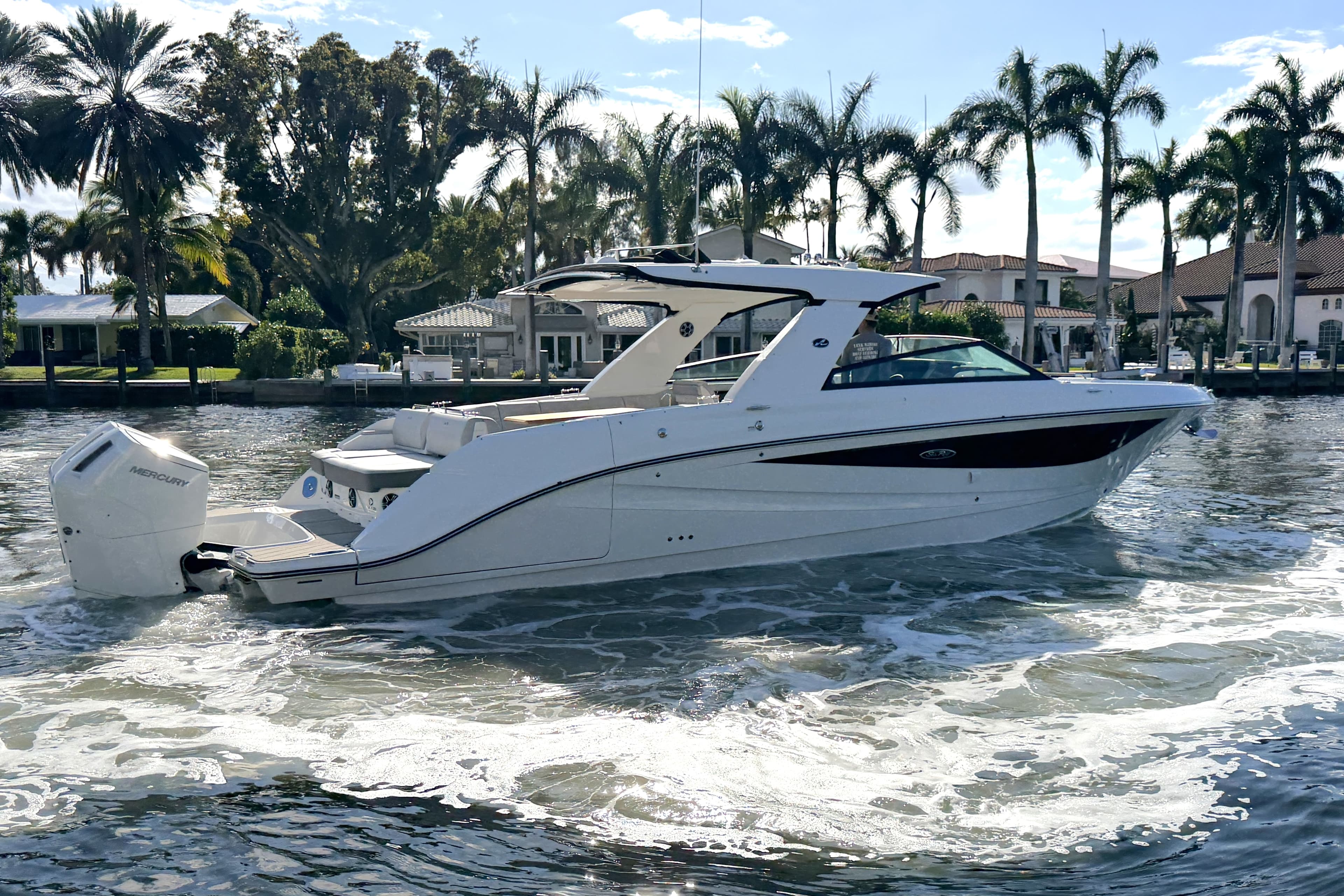 2026 Sea Ray SLX 400 Outboard for Sale in Pompano Beach, Florida Bowrider 4
