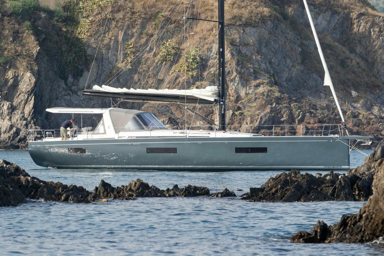 2027 Beneteau Oceanis Yacht 60 for Sale in South Dartmouth, Massachusetts Monohull 4