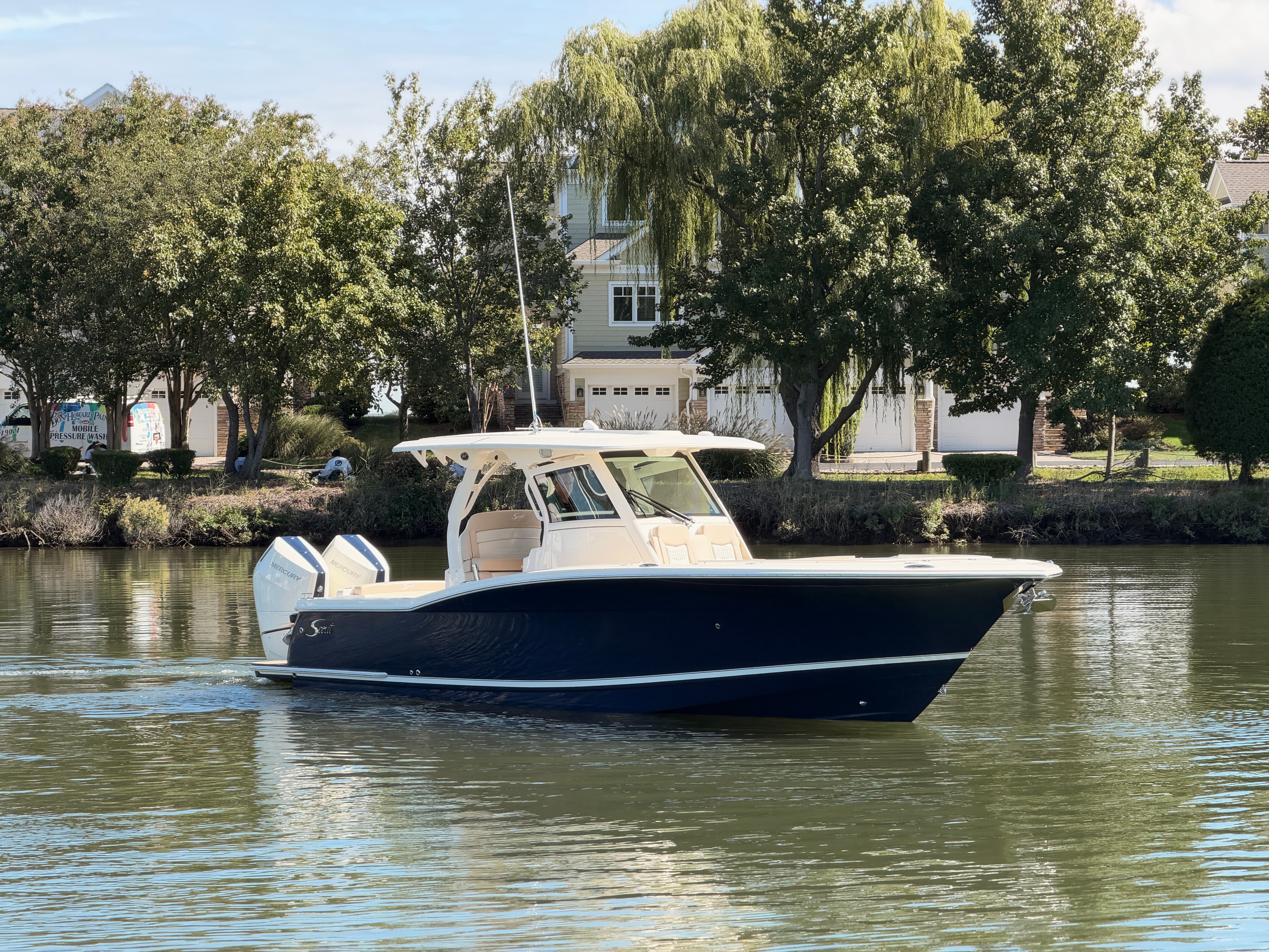 2027 Scout Boats 330 LXF in vendita a Grasonville, MD Center Console 2