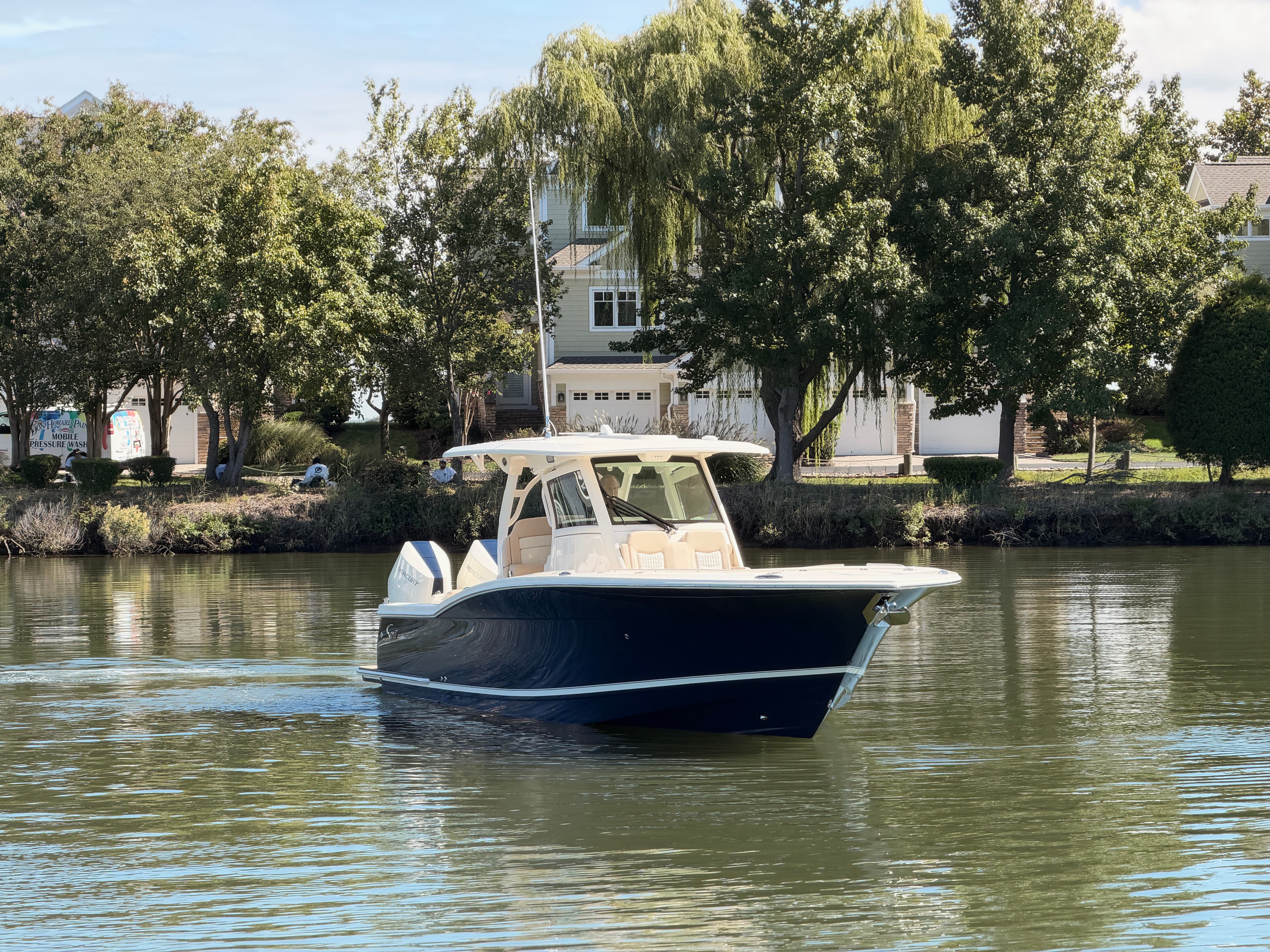 2027 Scout Boats 330 LXF in vendita a Grasonville, MD Center Console 3