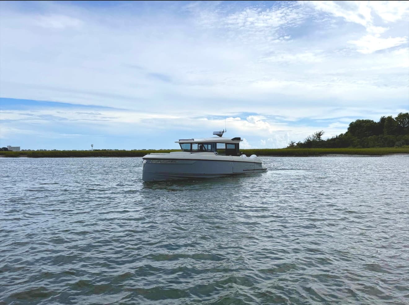 2027 Saxdor 340 GTWA for Sale in Wrightsville Beach, North Carolina Day Boats 4
