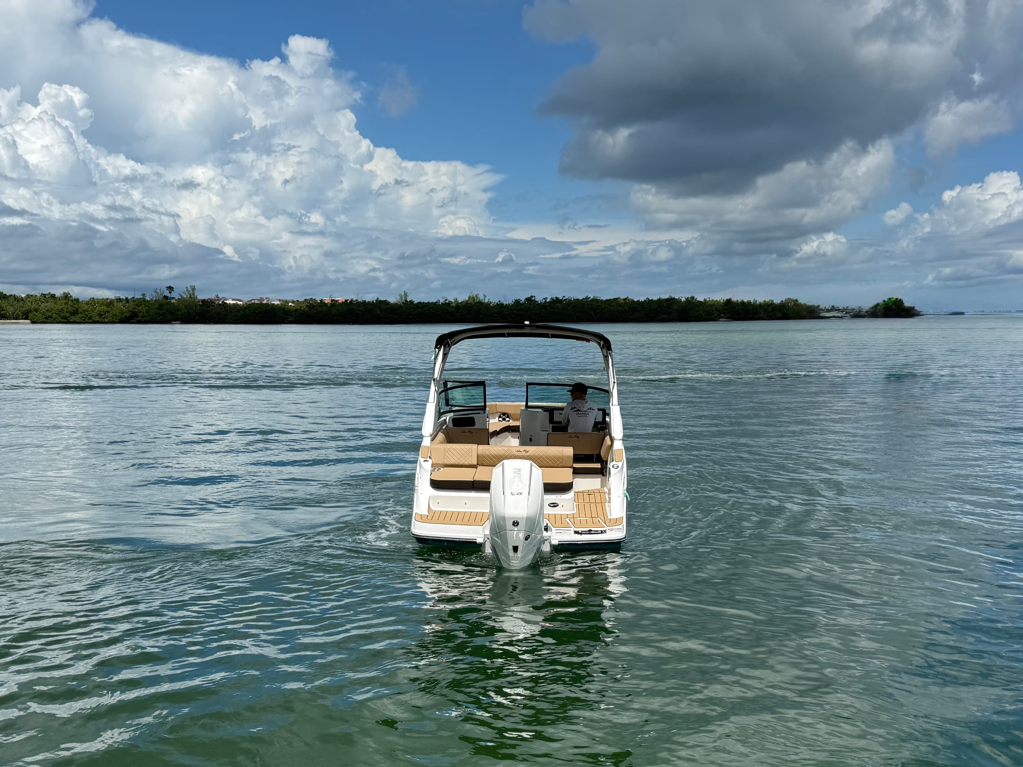 2026 Sea Ray SDX 230 Outboard zum Verkauf in Sarasota, FL Bowrider 5