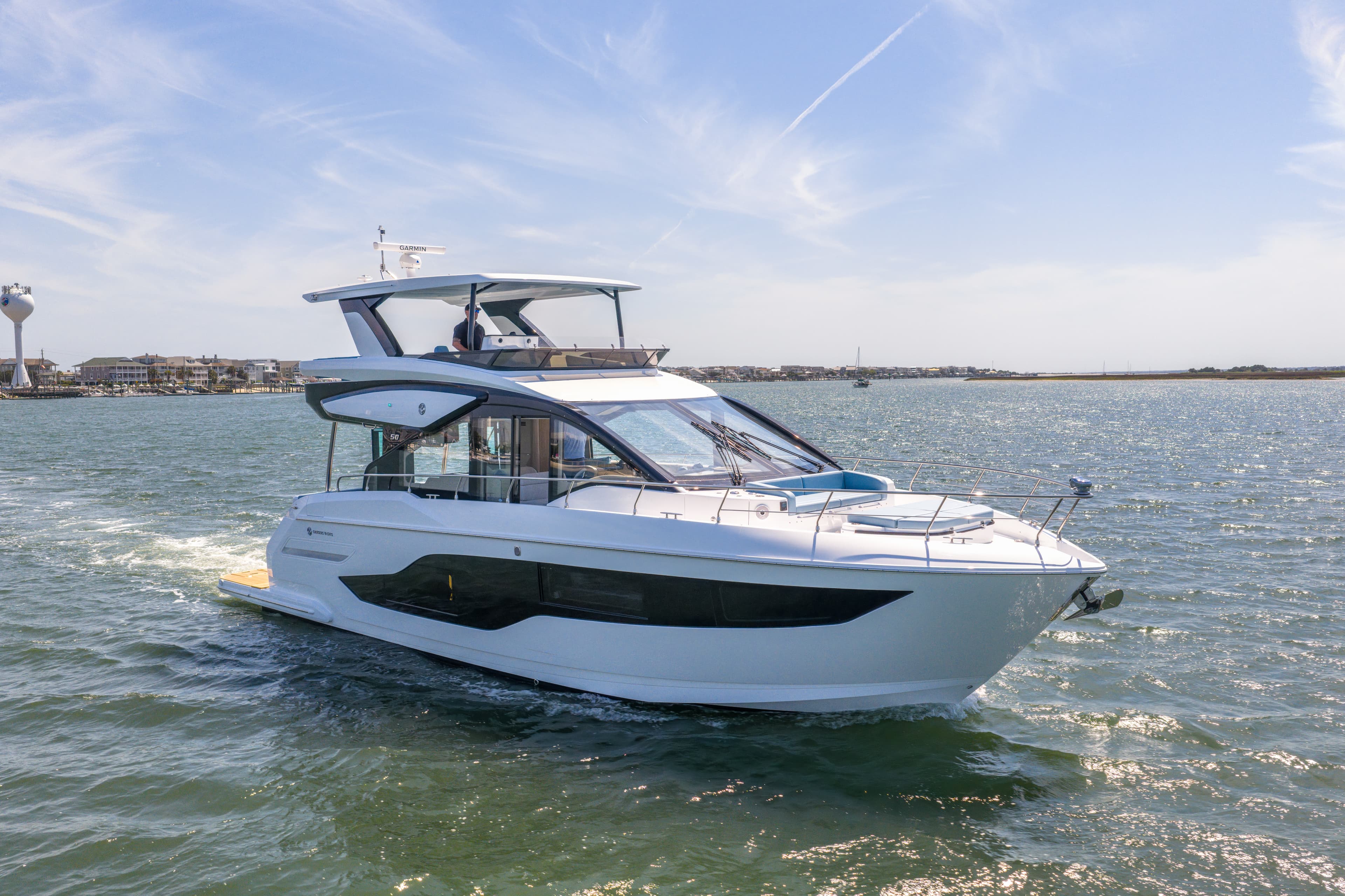 2026 Cruisers Yachts 50 FLY zum Verkauf in Wrightsville Beach, North Carolina Motor Yacht