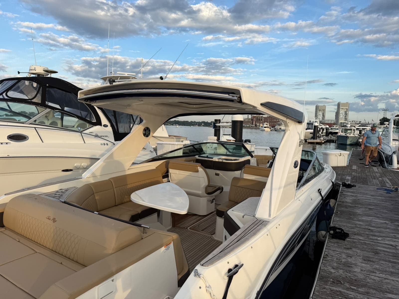 2021 Sea Ray SLX 310 zum Verkauf in Quincy, MA Bowrider 2