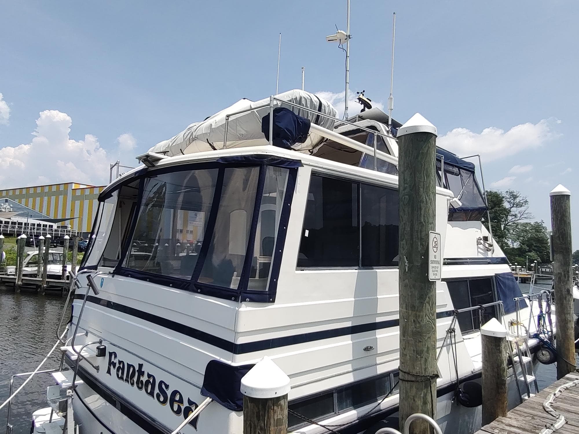 1989 Hyatt Double Cabin Motoryacht in vendita a Pasadena, Maryland Motor Yacht 5