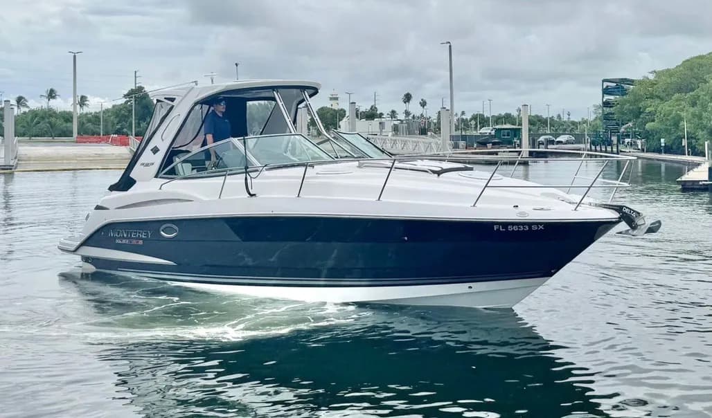 2021 Monterey 335 Sport Yacht zum Verkauf in Miami Beach, Florida Sport Cruiser 2