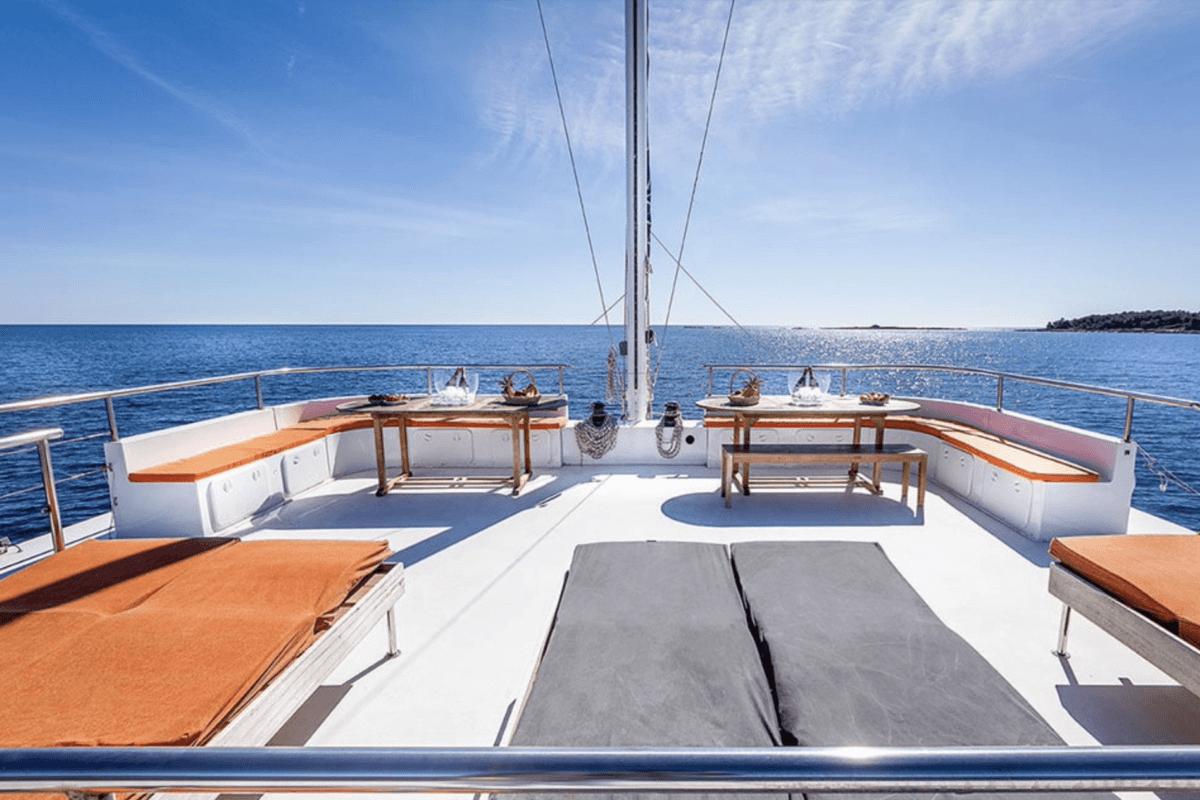 2017 Custom Maxi Day Charter CATAMARAN 65 for Sale in Toulon, FR Daysailer 3