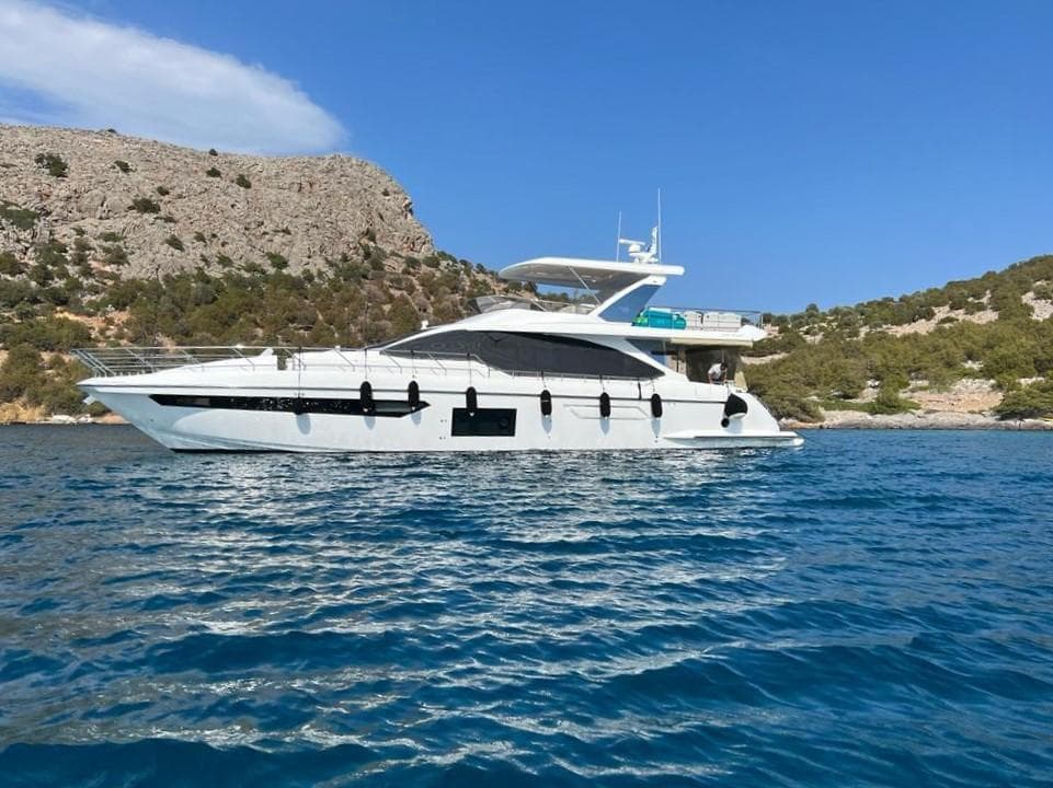 2021 Azimut Fly 72 in vendita a Piraeus, GR Flybridge