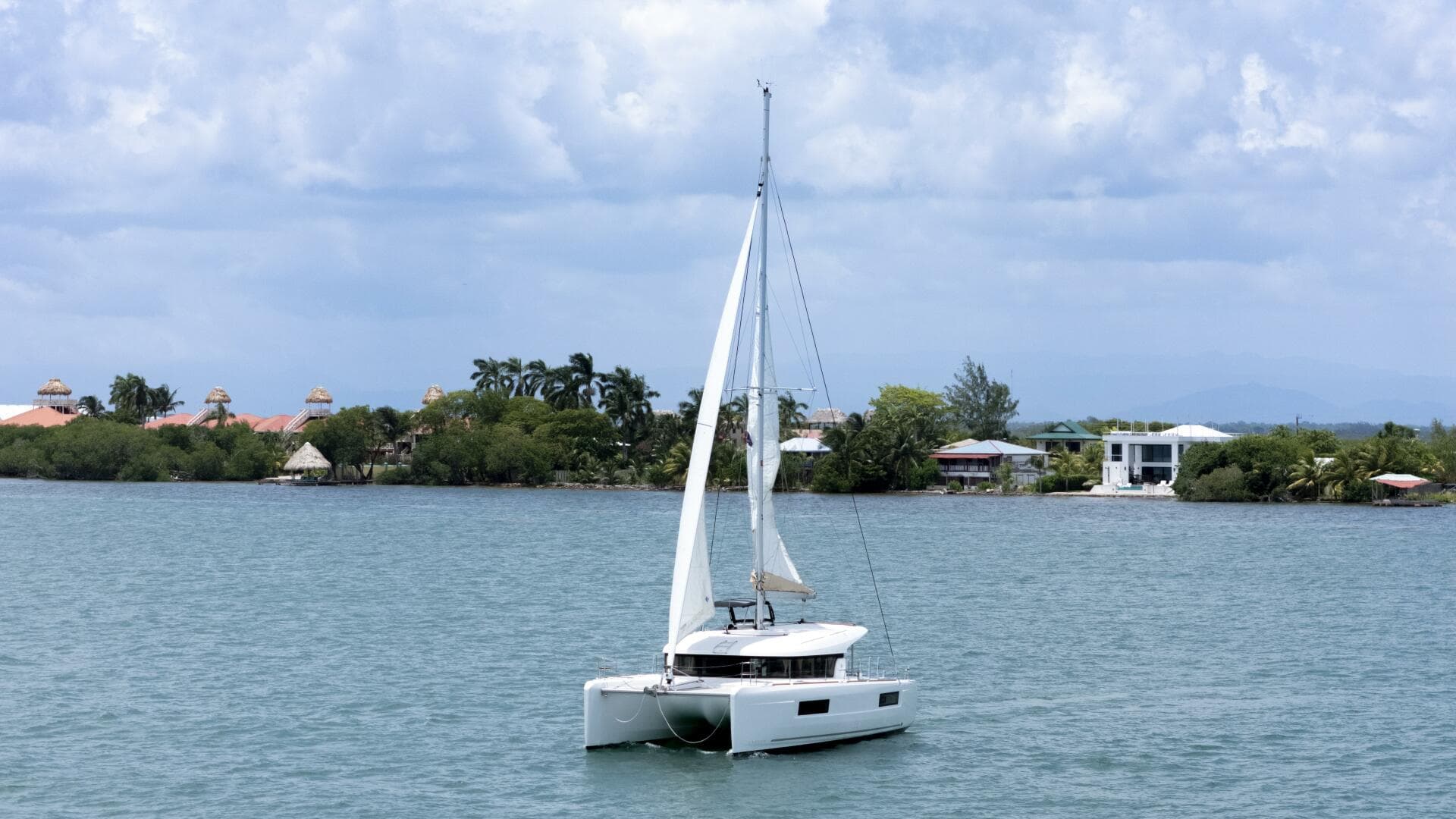 2020 Lagoon 40 for Sale in Placencia, BZ Multi-Hull 3