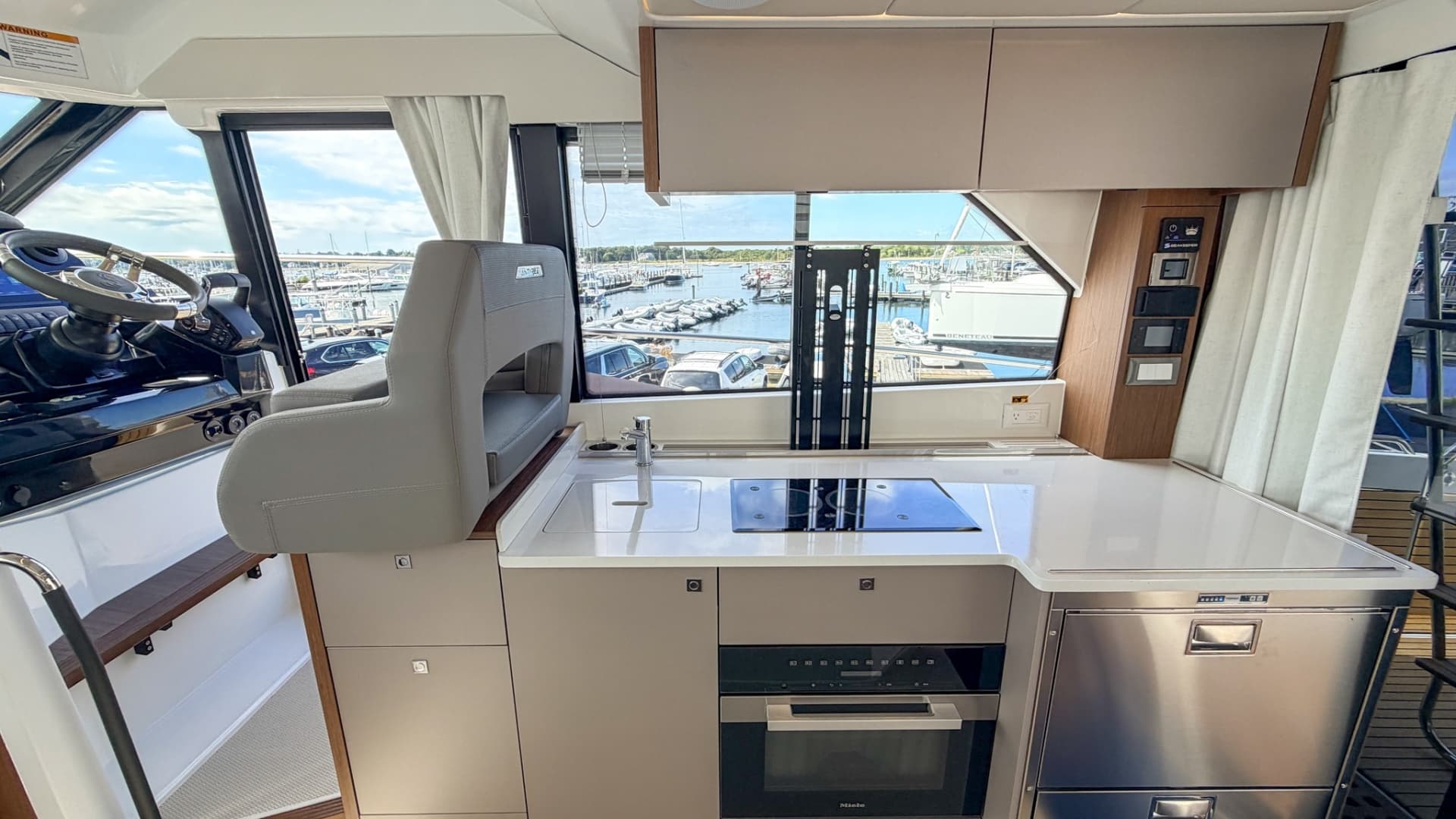 2027 Beneteau Antares 12 Fly for Sale in South Dartmouth, Massachusetts Flybridge 5
