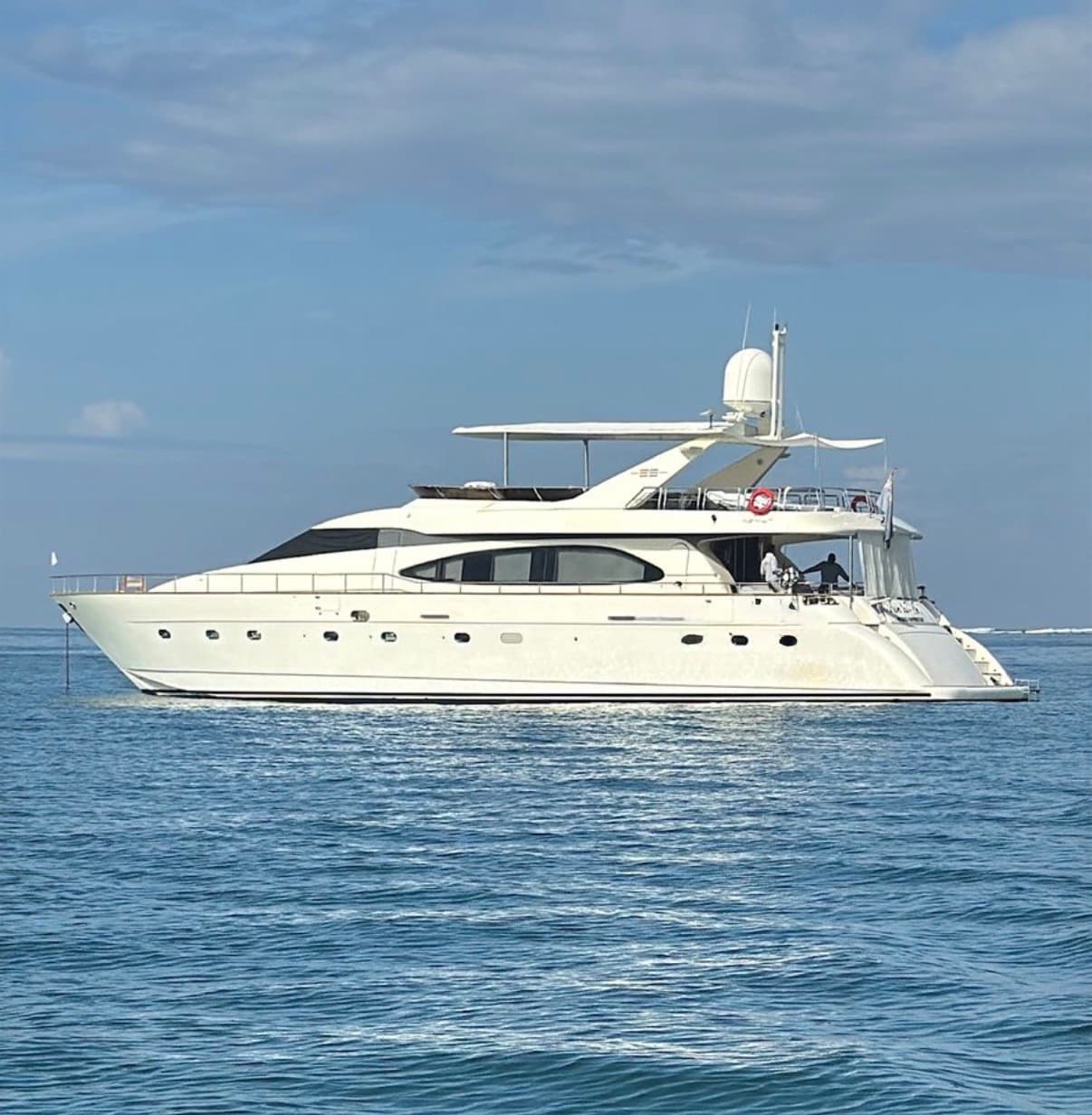 1998 Azimut 85 Ultimate zum Verkauf in Puerto Vallarta, MX Flybridge