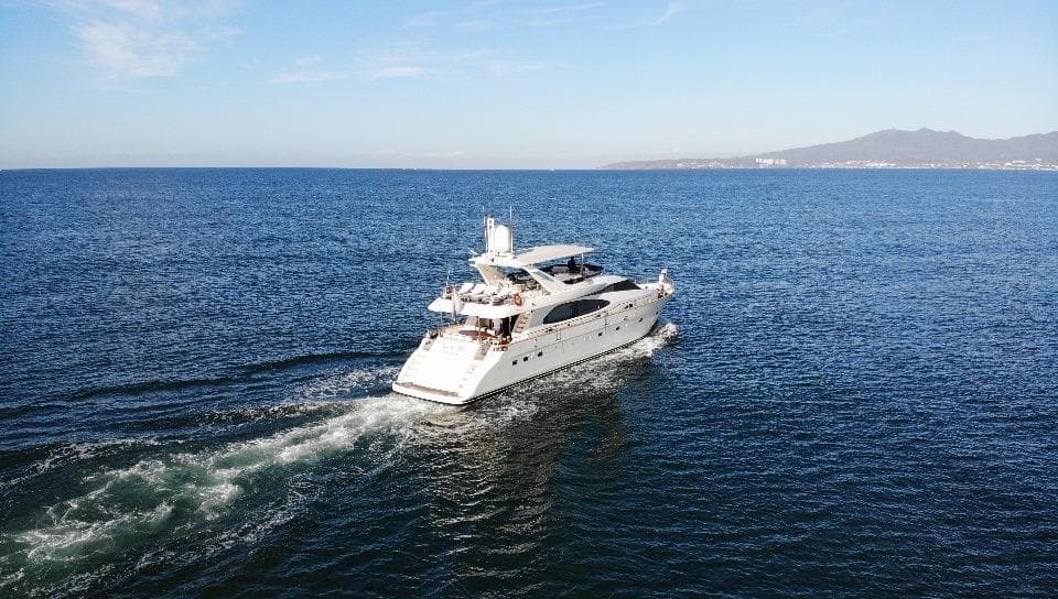 1998 Azimut 85 Ultimate zum Verkauf in Puerto Vallarta, MX Flybridge 3