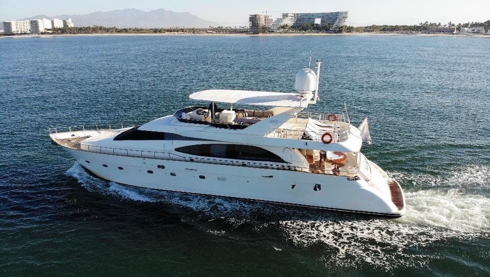 1998 Azimut 85 Ultimate zum Verkauf in Puerto Vallarta, MX Flybridge 4