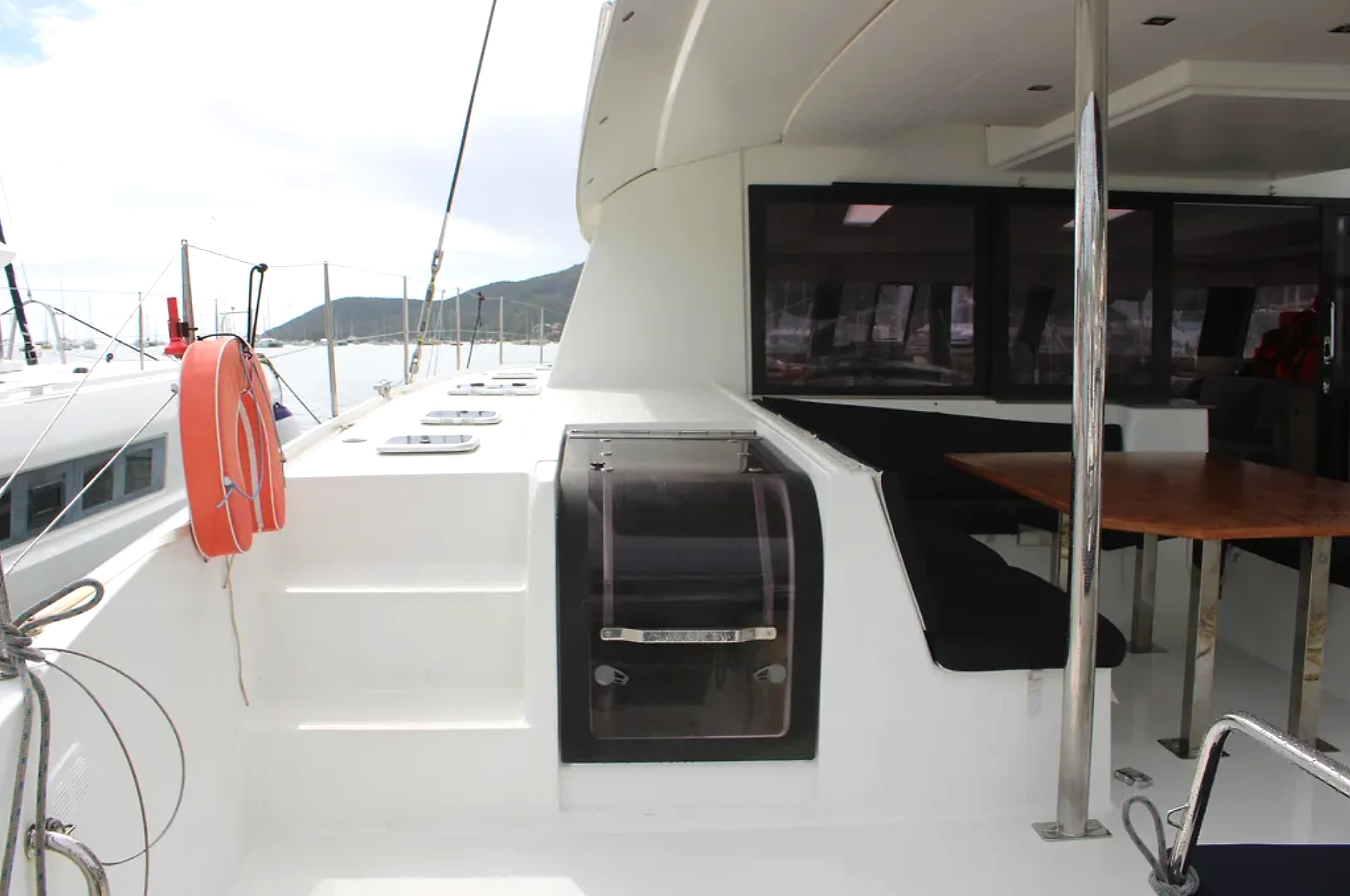 2018 Fountaine Pajot Saba 50 te koop in Fort-de-France, MQ Multi-Hull 3