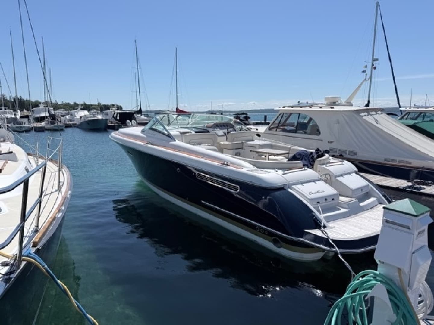 2008 Chris-Craft 36 Corsair zum Verkauf in Harbor Springs, Michigan Express Cruiser 5