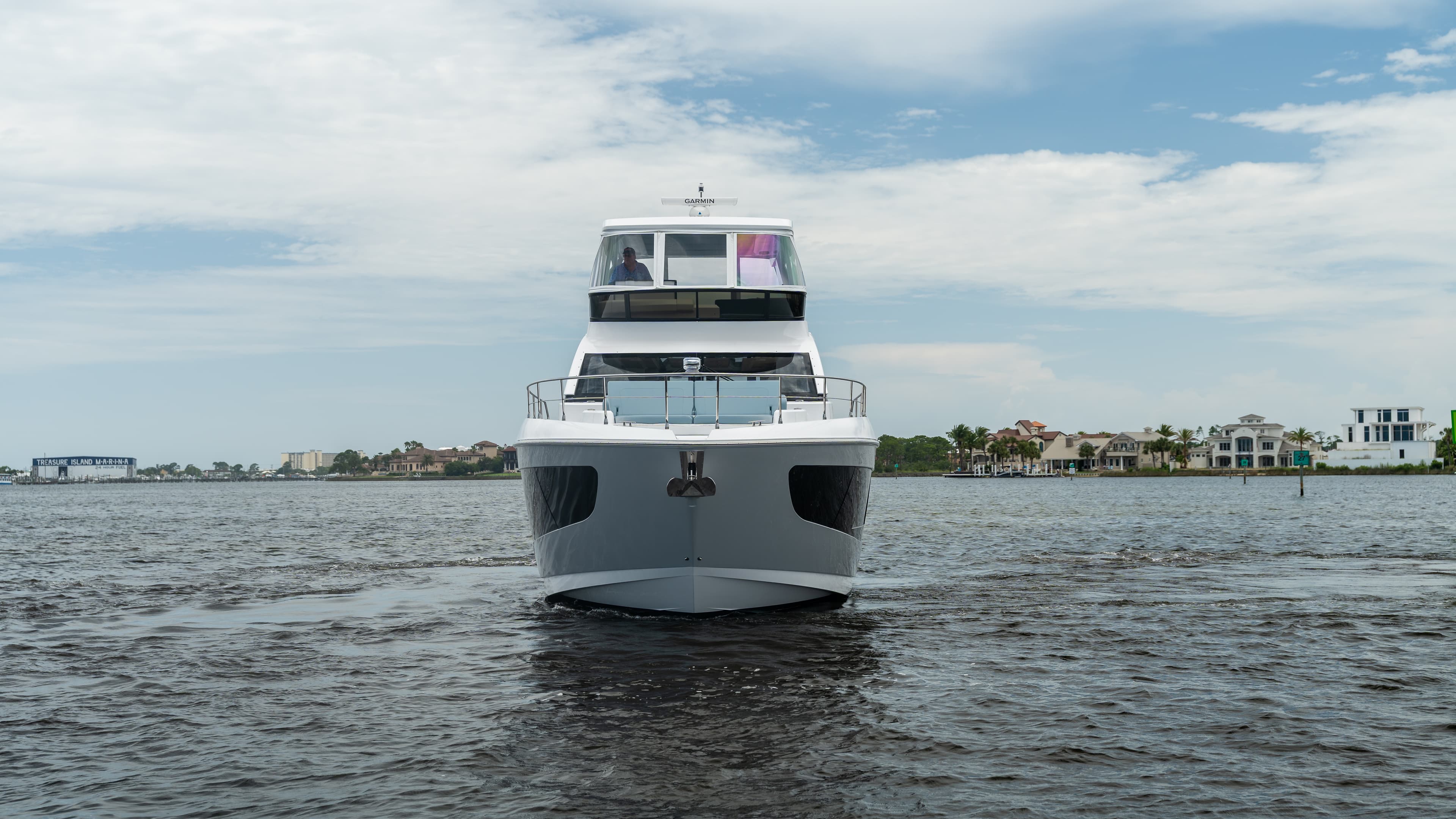 2026 Cruisers Yachts 57 FLY à vendre à Panama City, FL Motor Yacht 3