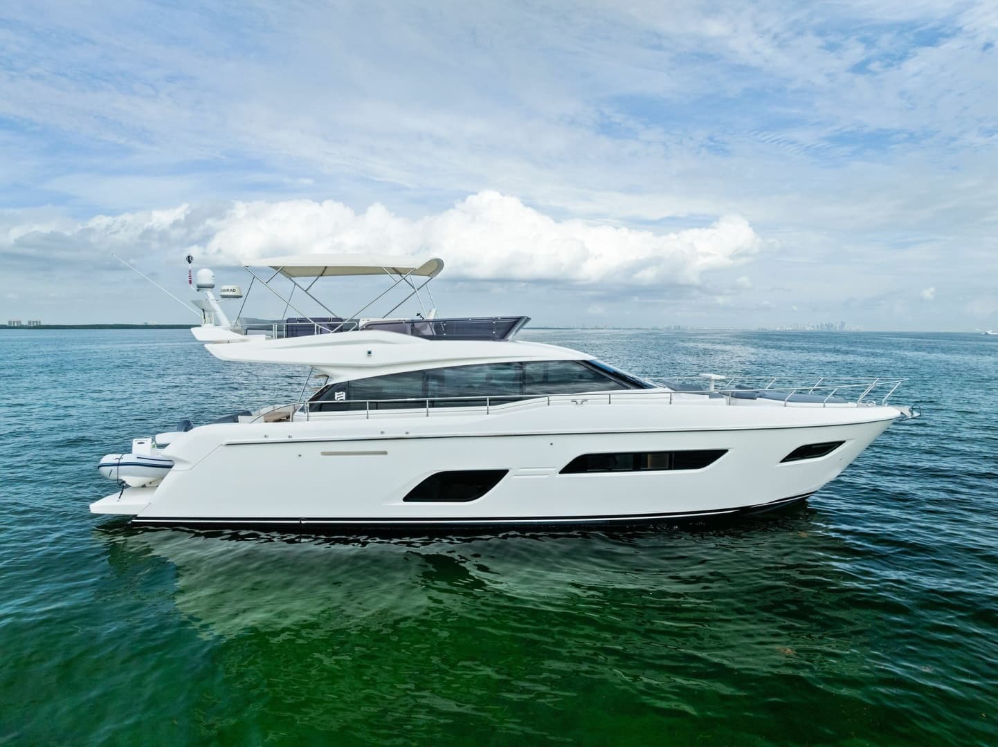 2018 Ferretti Yachts 550 a la venta en Miami, Florida Flybridge