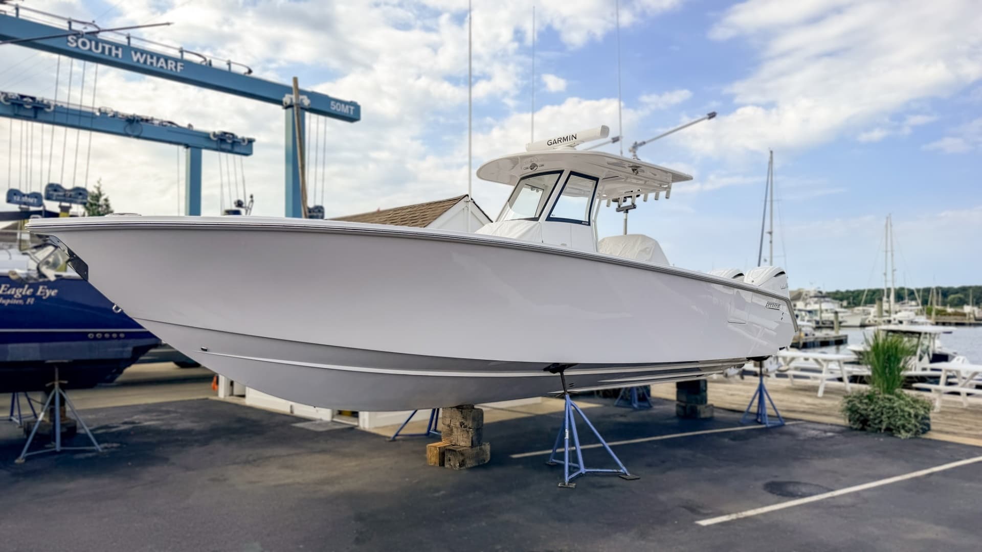 2027 Jupiter 340LS for Sale in Dartmouth, Massachusetts Center Console
