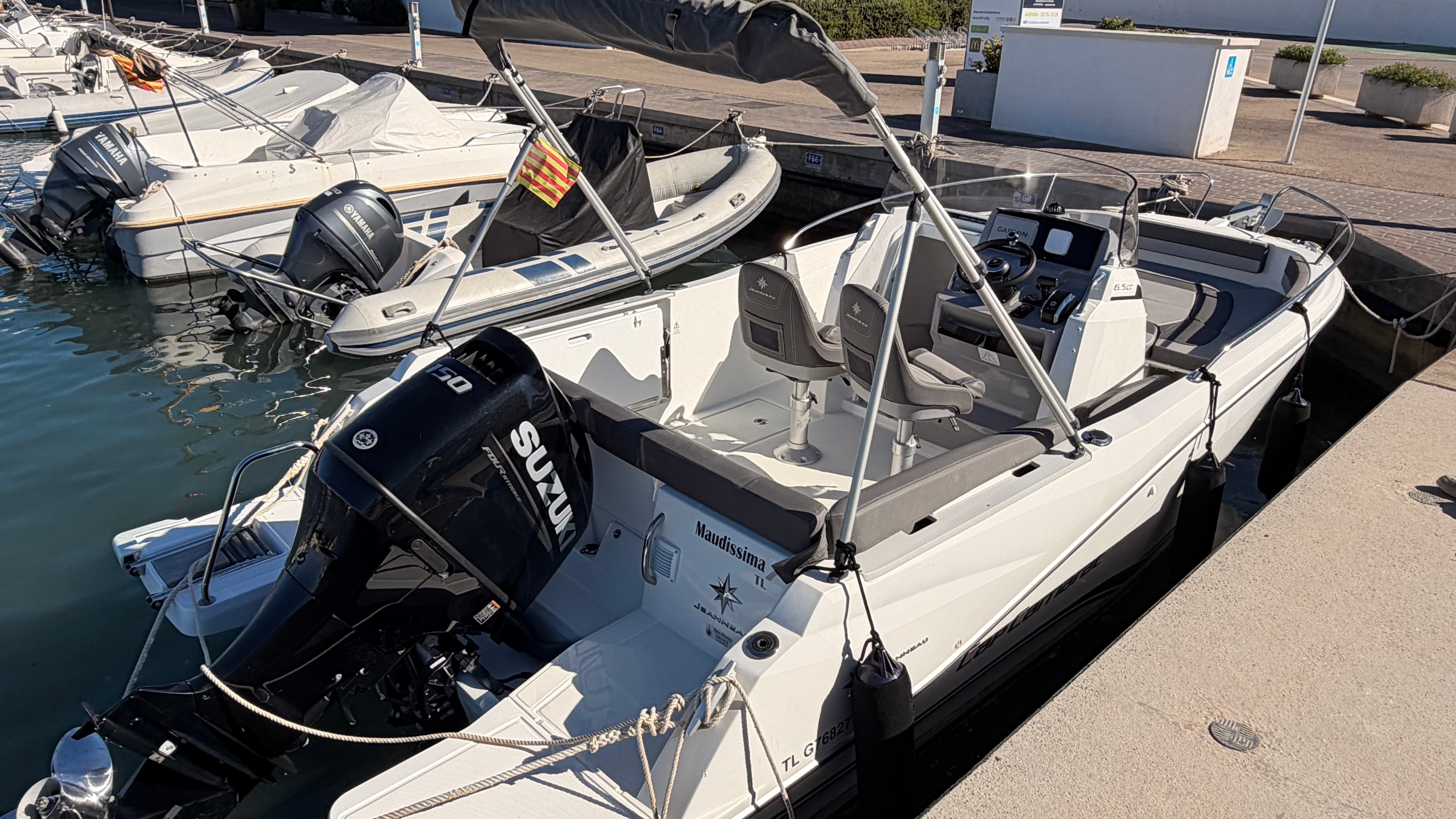 2024 Jeanneau Cap Camarat 6.5 CC Serie3 te koop in Viladamat, ES Center Console 3