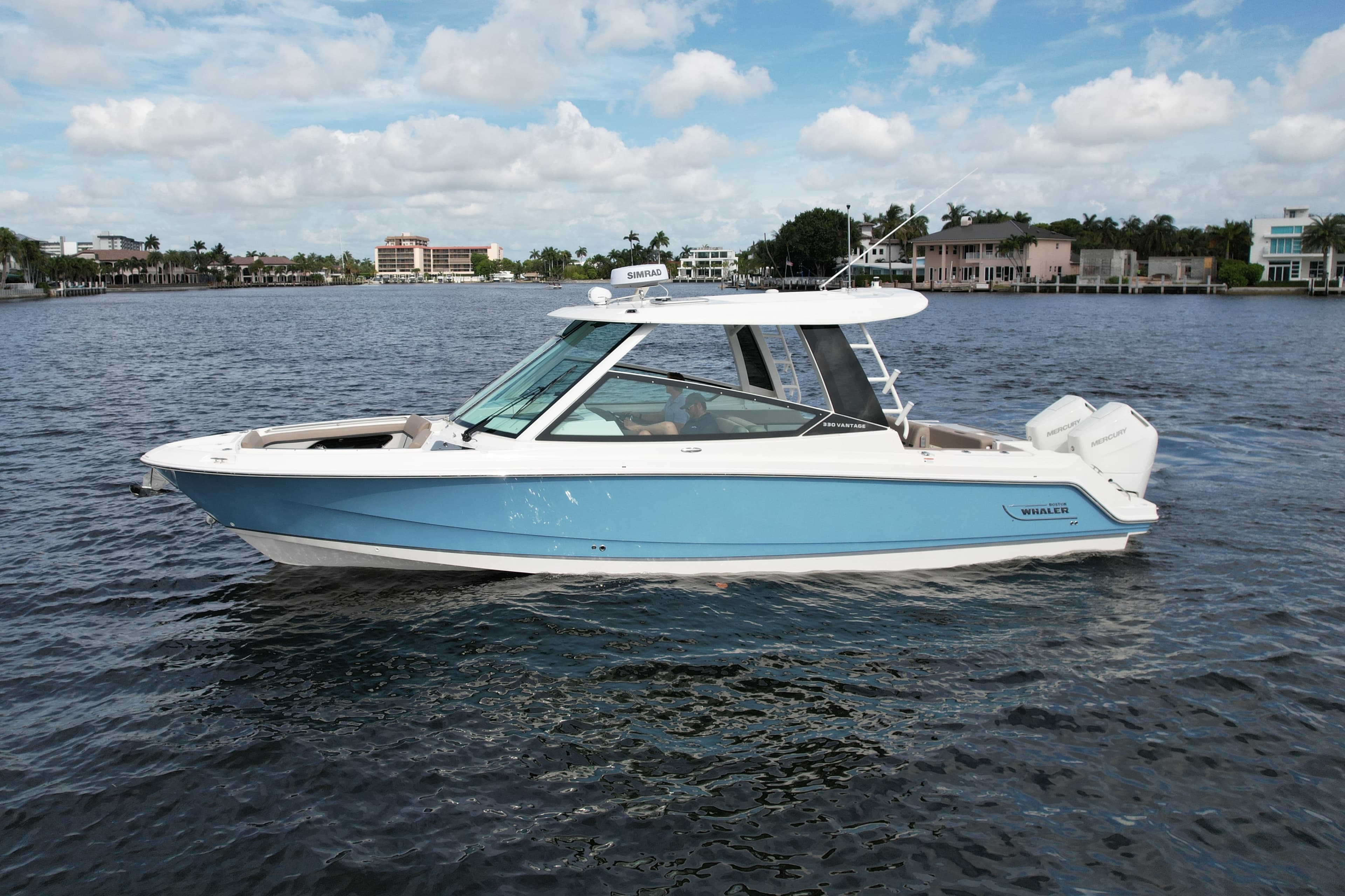 2027 Boston Whaler 330 Vantage a la venta en Pompano Beach, Florida Dual Console 2
