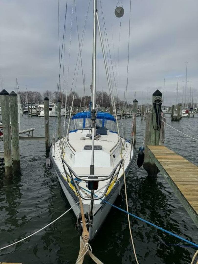 1984 Endeavour 33 à vendre à Tracys Landing, Maryland Sloop 2